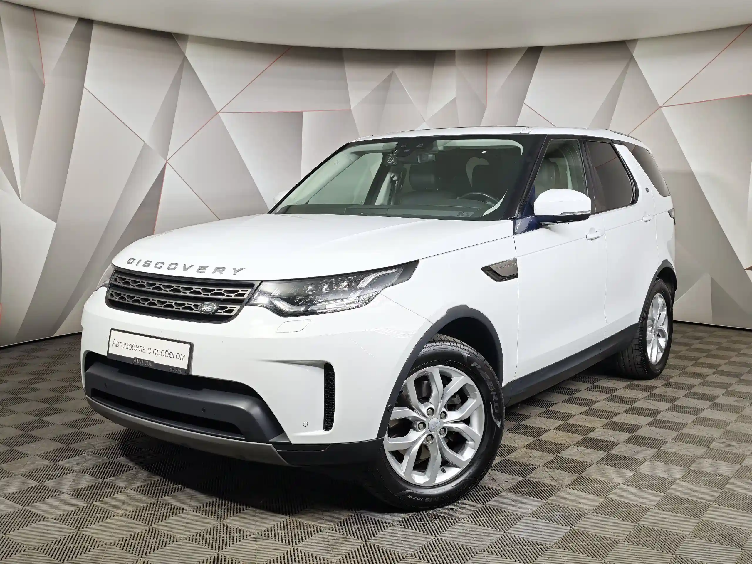Land Rover Discovery 2019