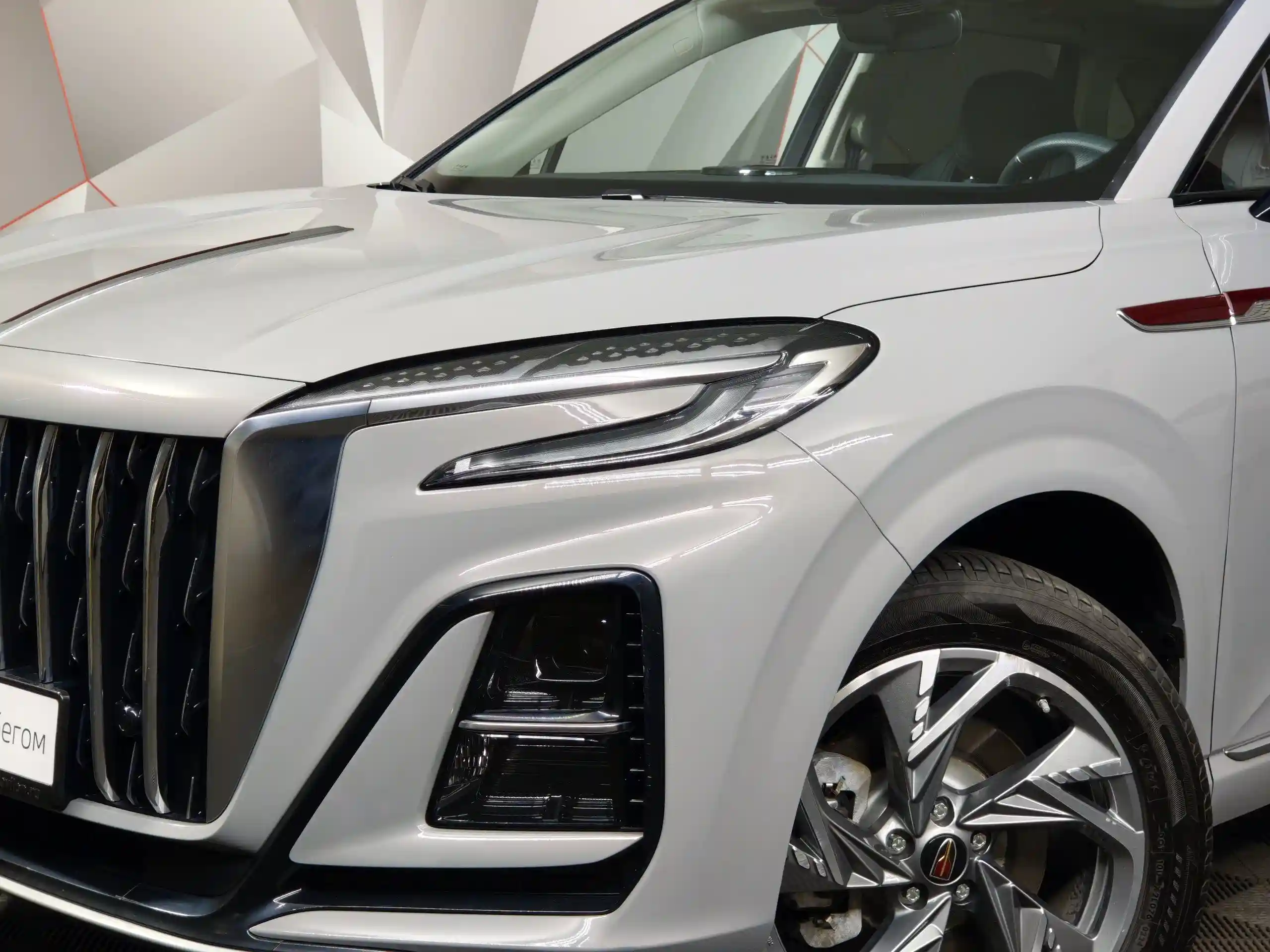 Hongqi HS3 2024