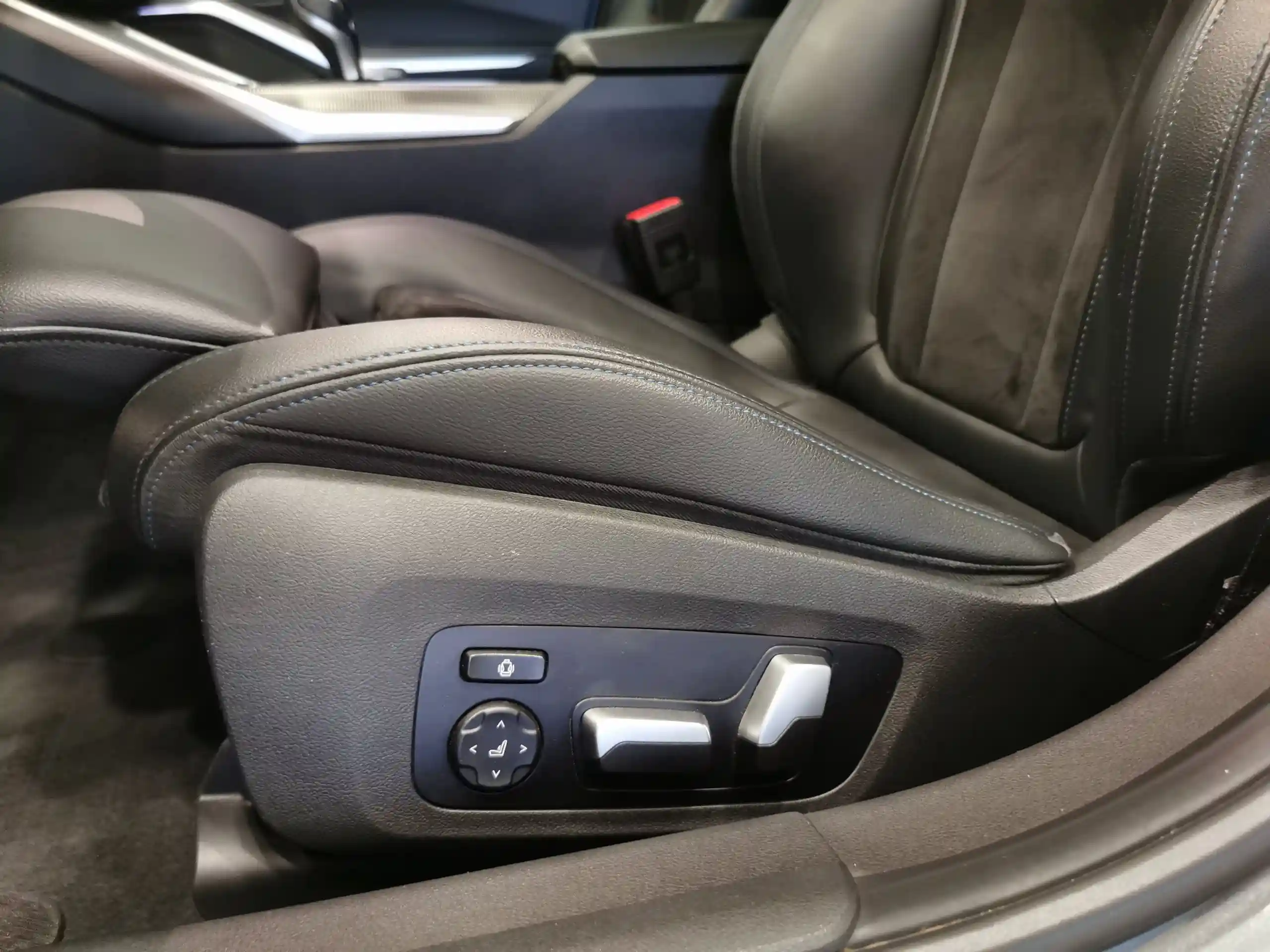 BMW 3 серия 2020