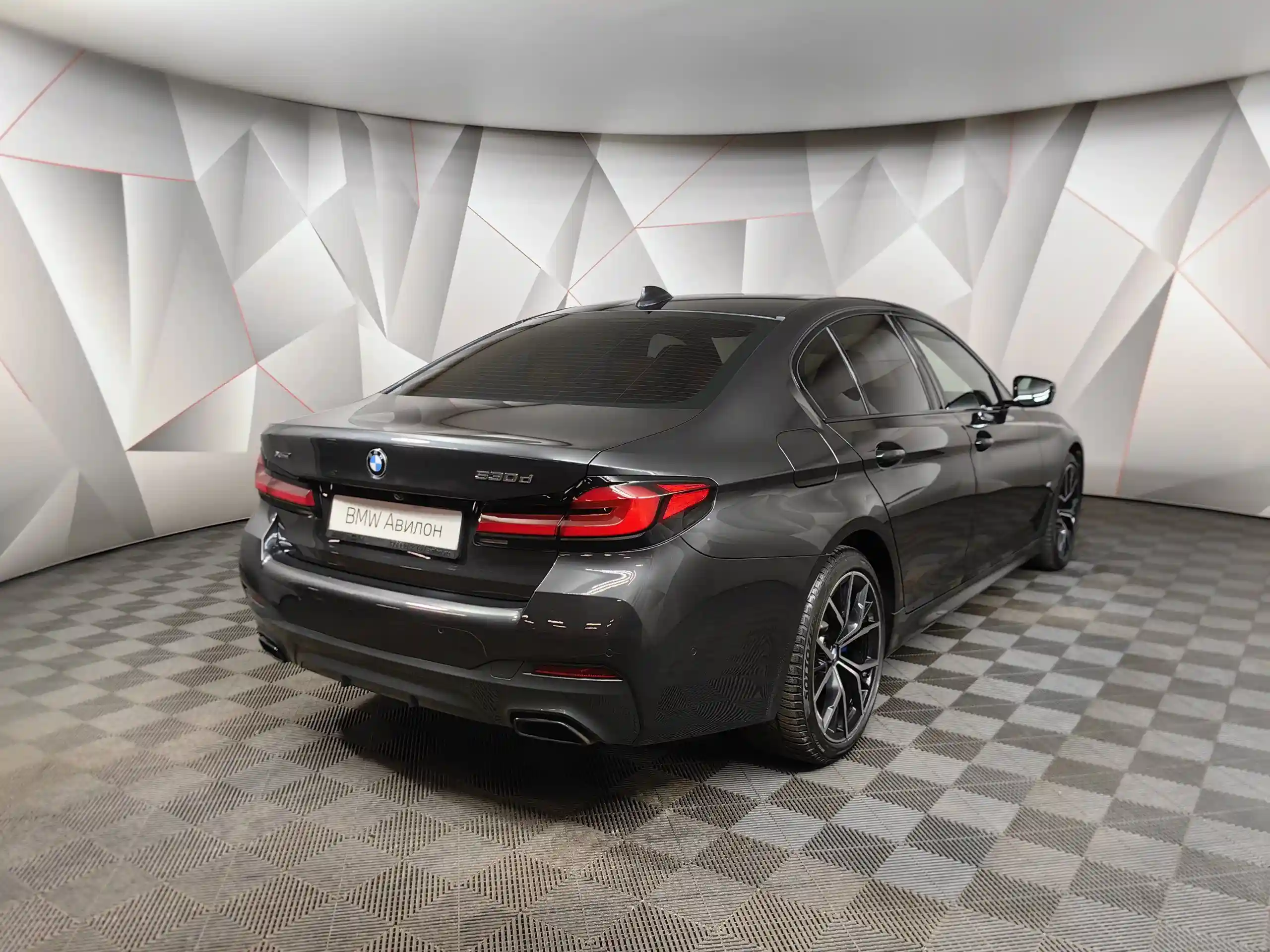 BMW 5 серия 2021