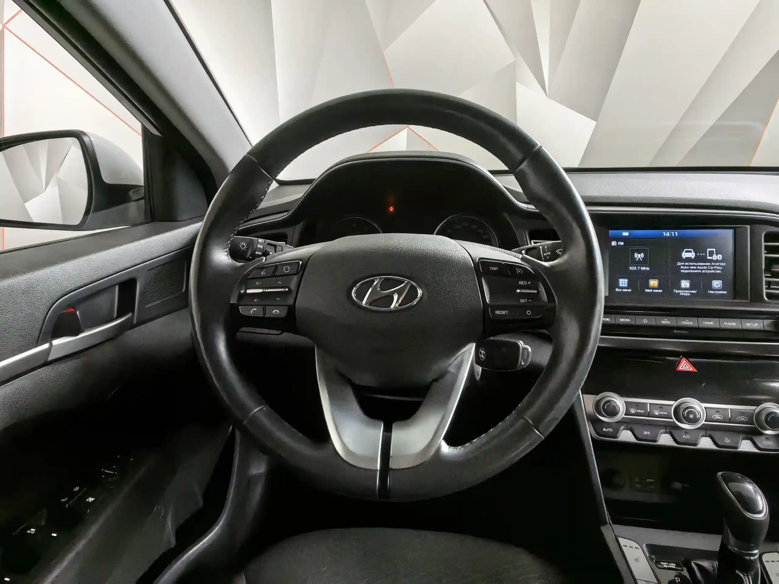 Hyundai Elantra 2019