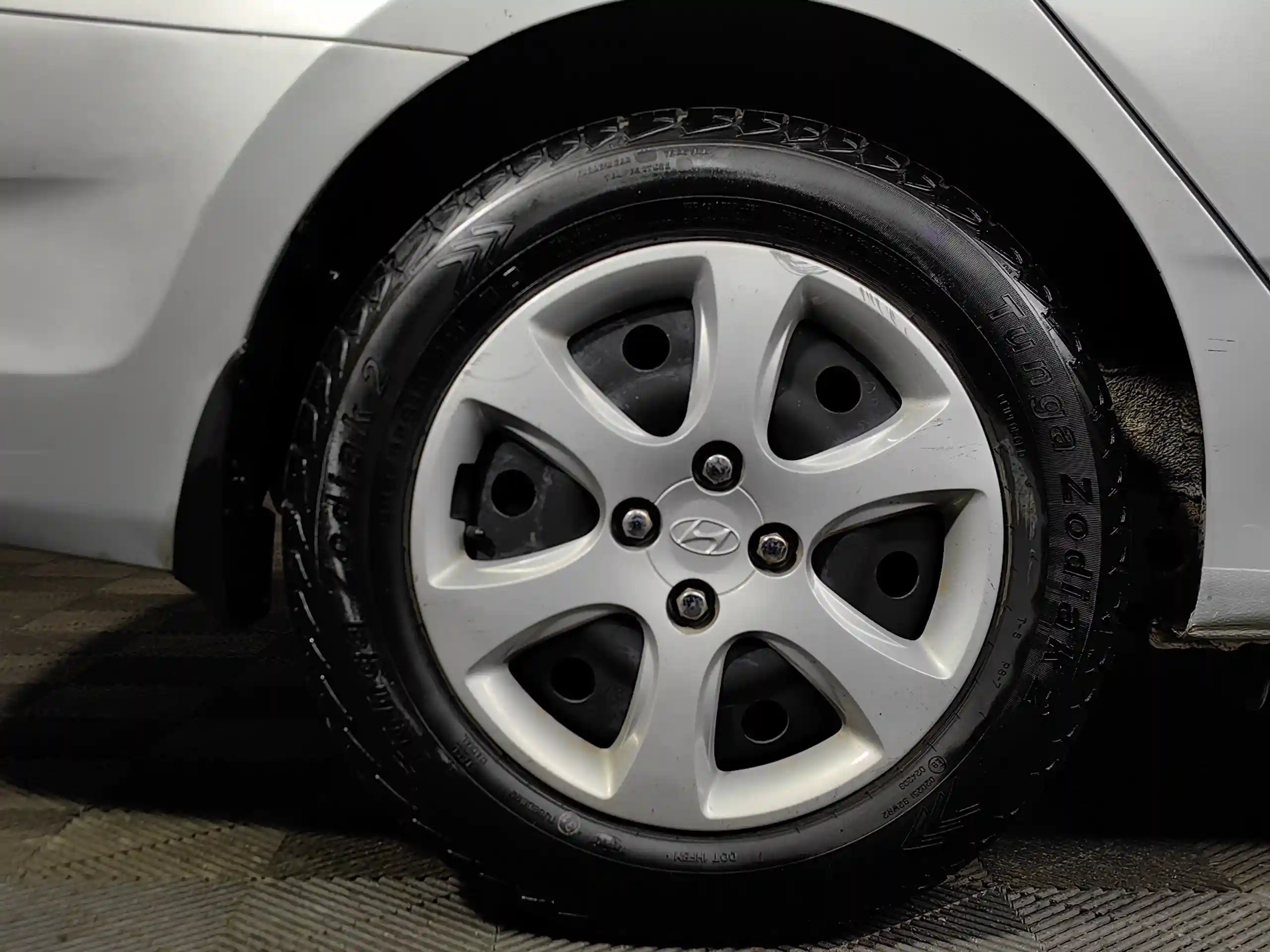 Hyundai Solaris 2013