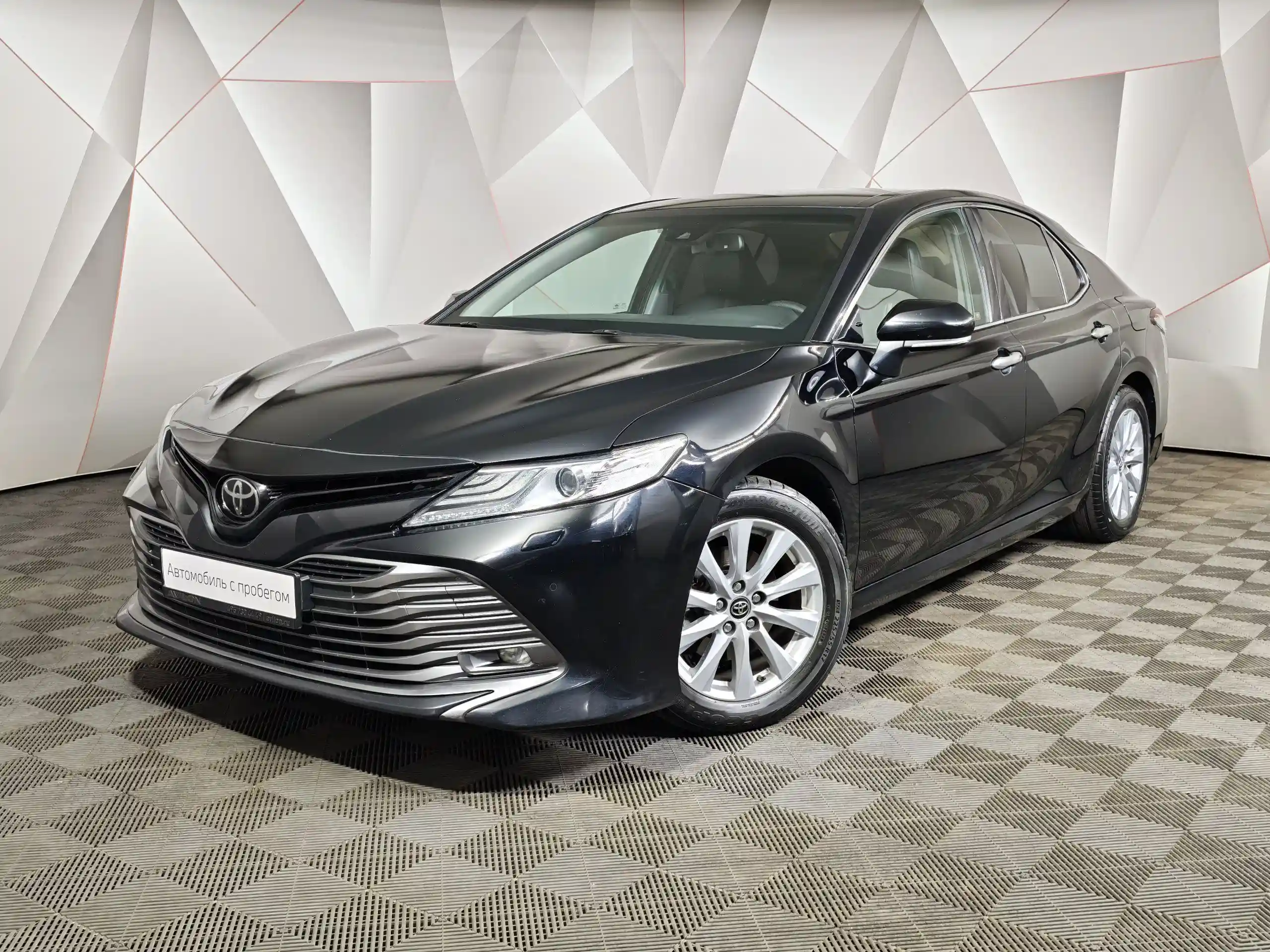 Toyota Camry 2019