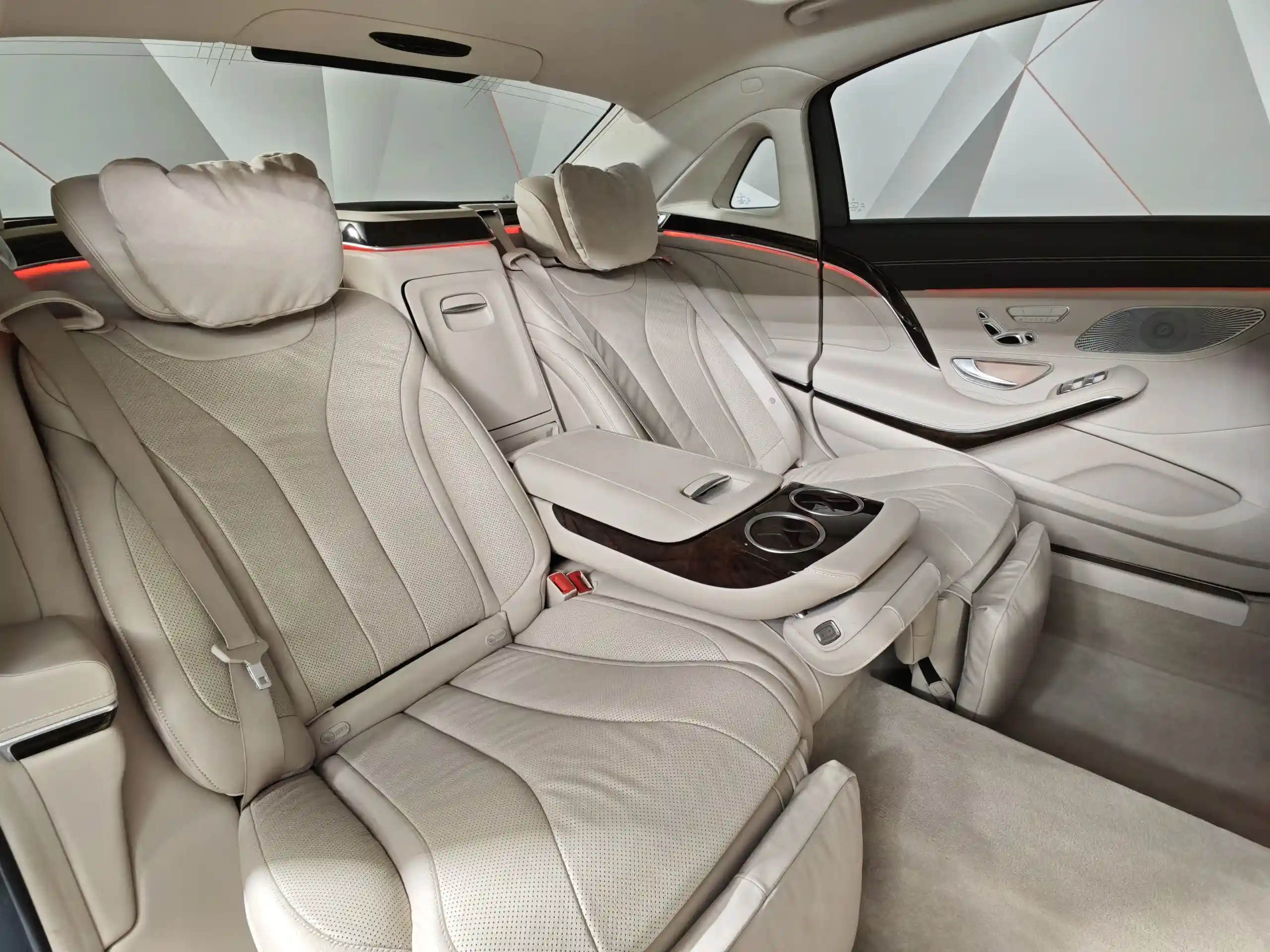 Mercedes-Benz S-Класс 2015