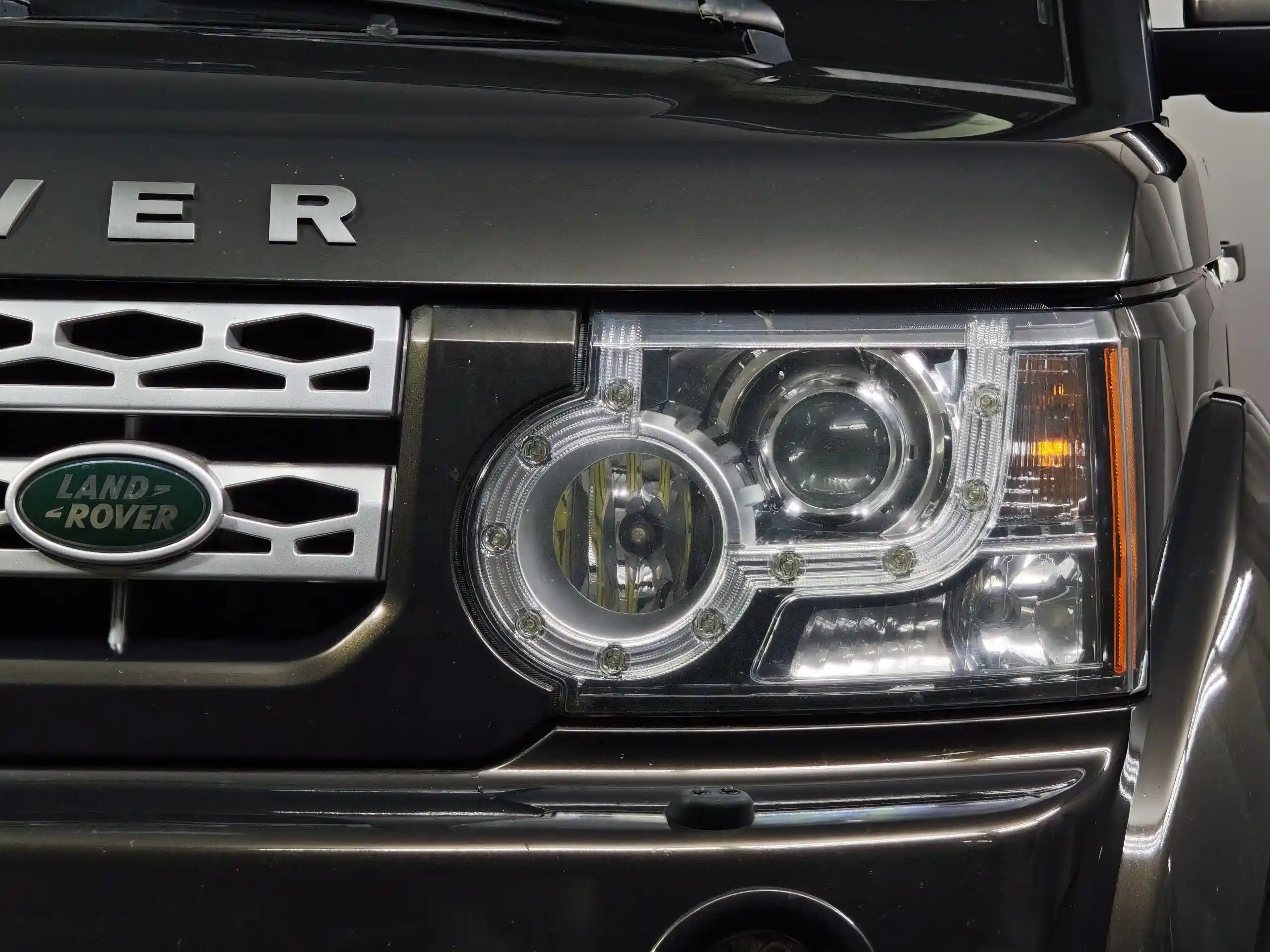 Land Rover Discovery 2012