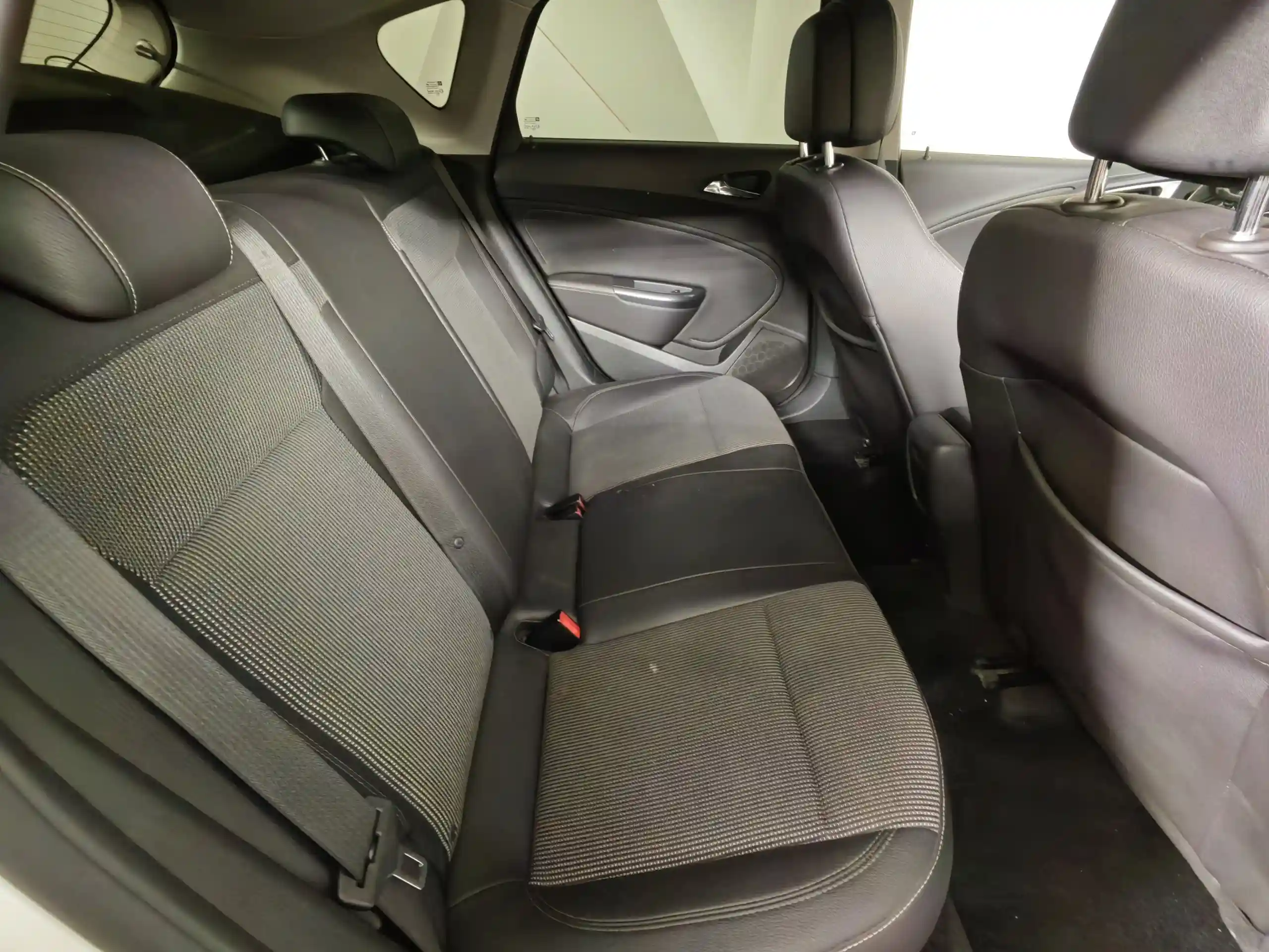 Opel Astra 2011