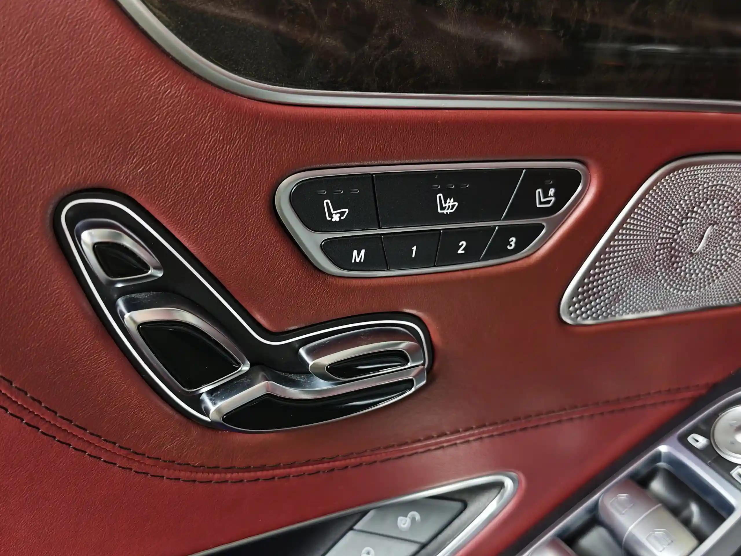 Mercedes-Benz S-Класс 2015