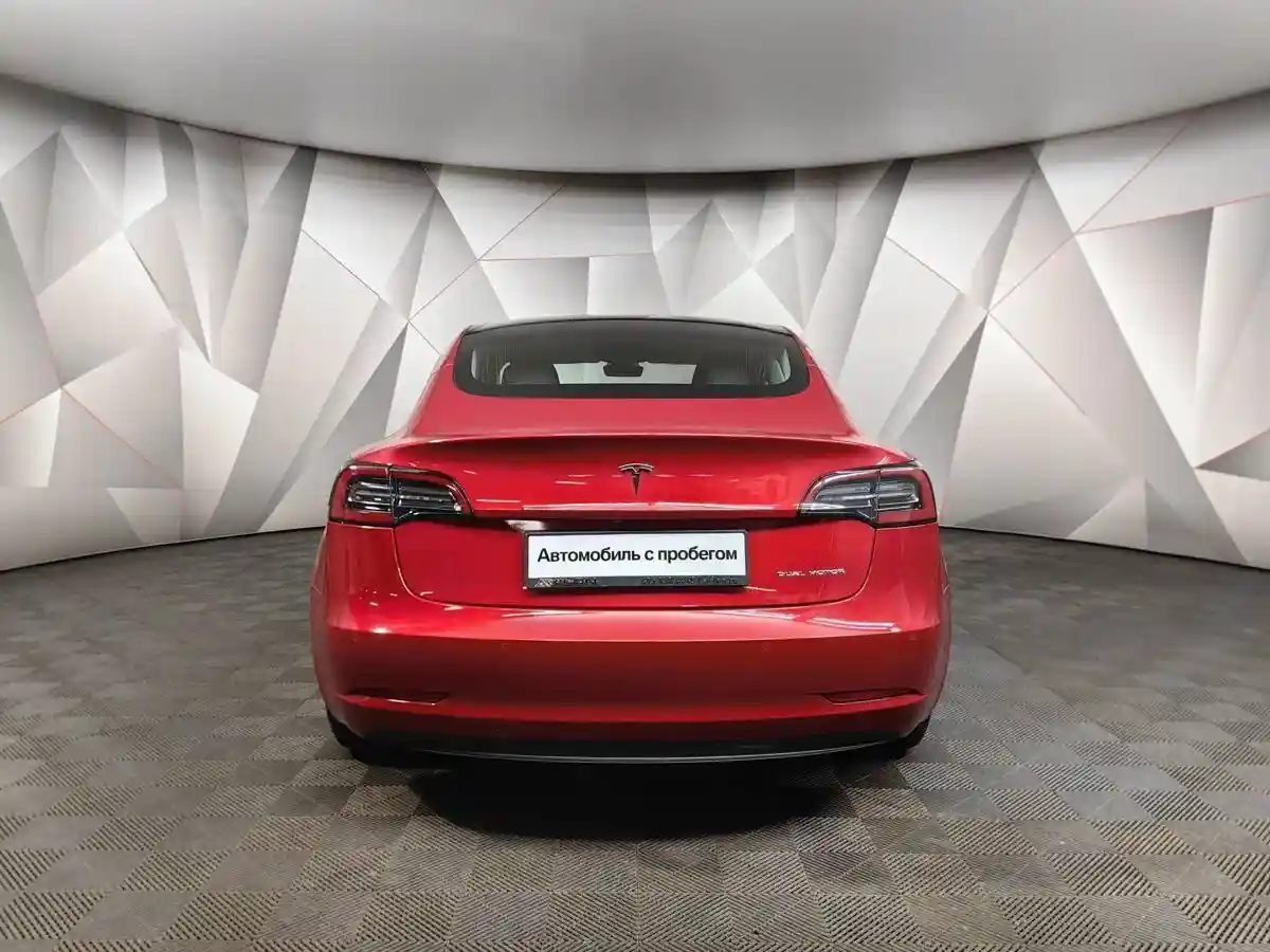 Tesla Model 3 2020