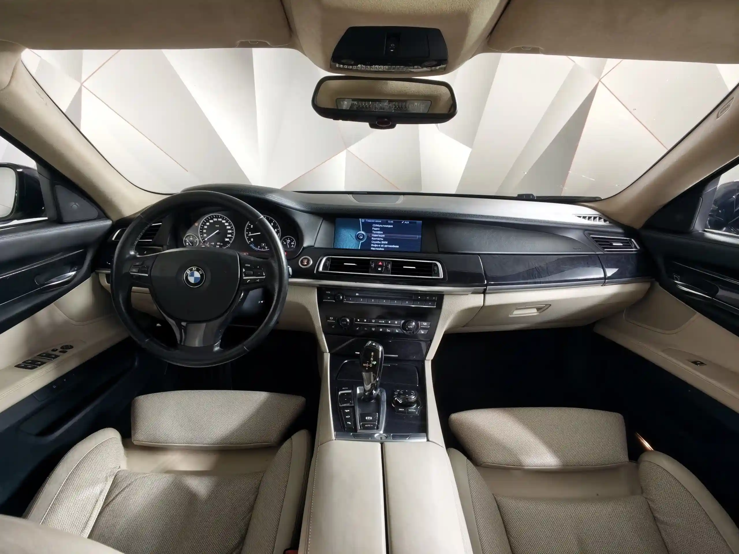 BMW 7 серия 2010