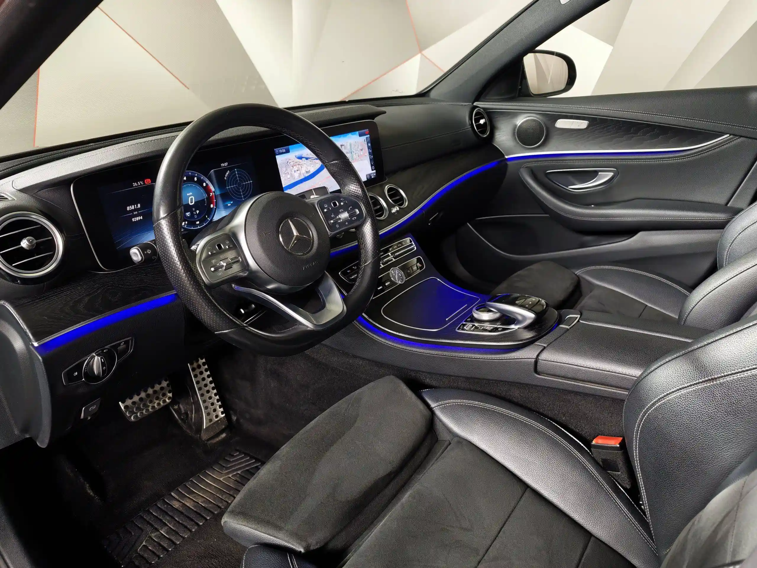 Mercedes-Benz E-Класс 2020