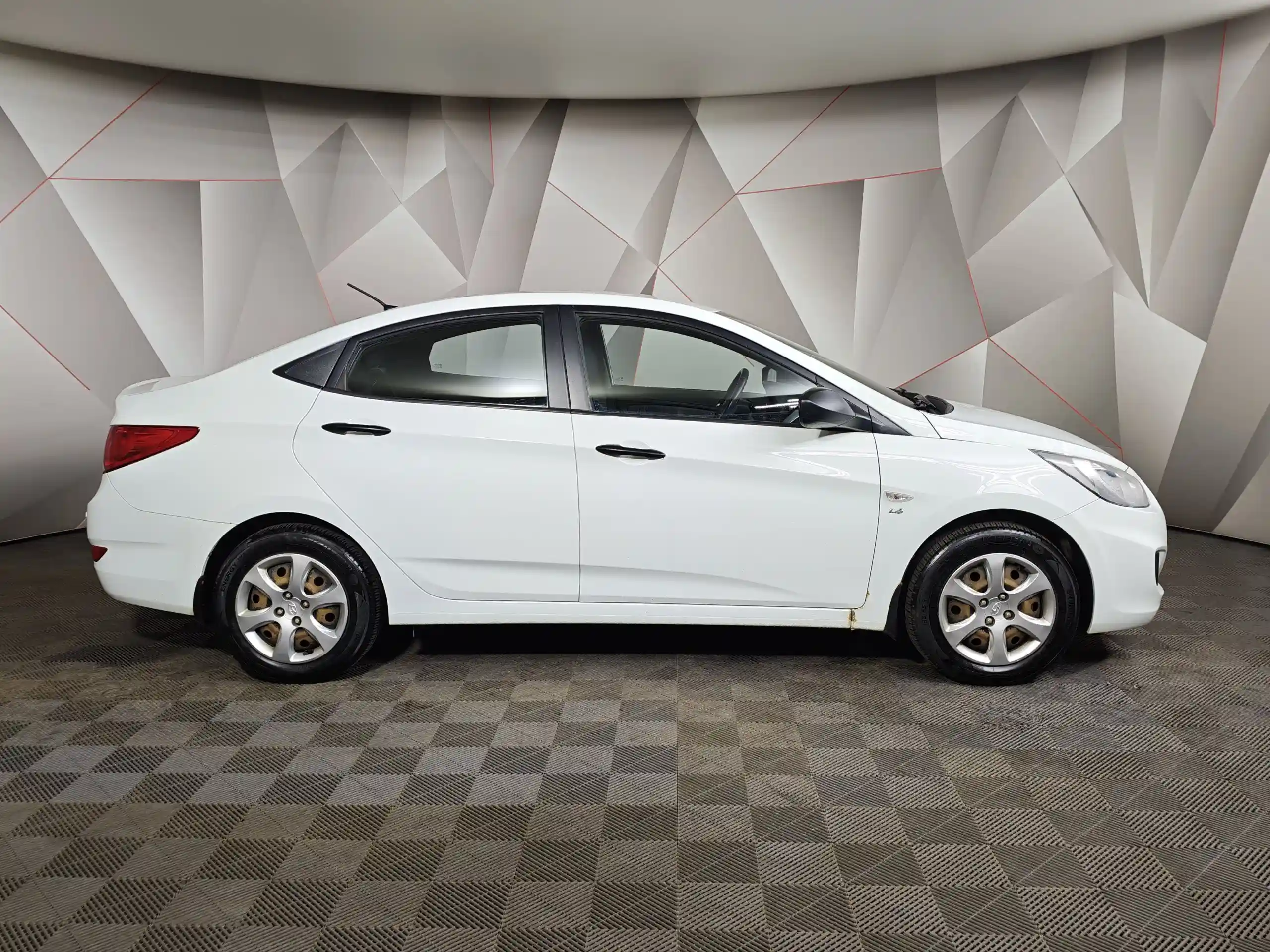 Hyundai Solaris 2012