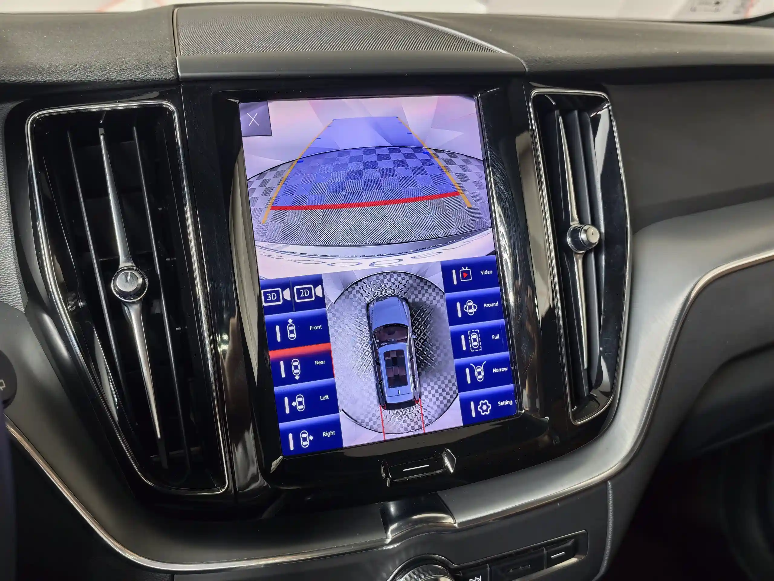 Volvo XC60 2022