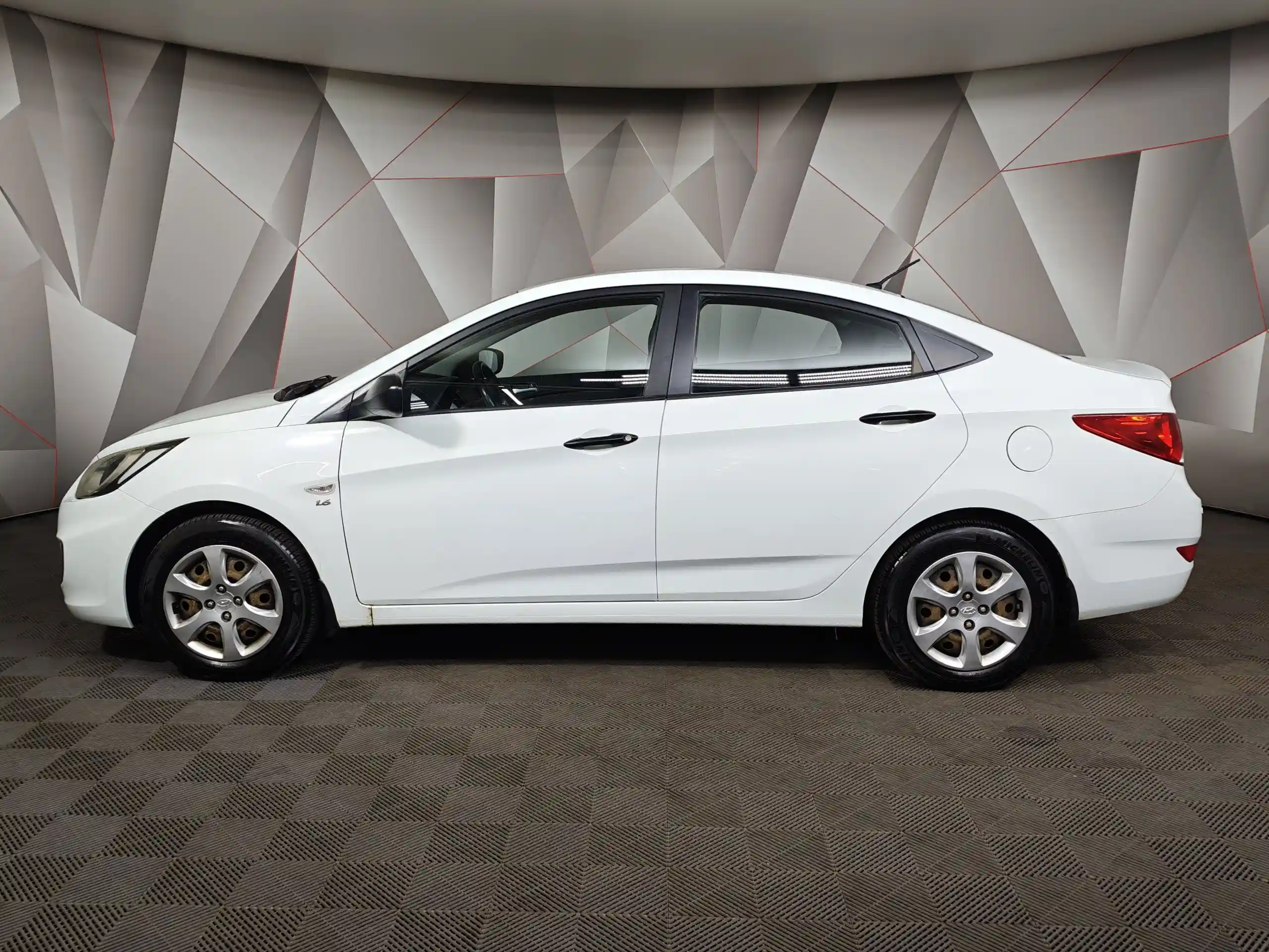 Hyundai Solaris 2012