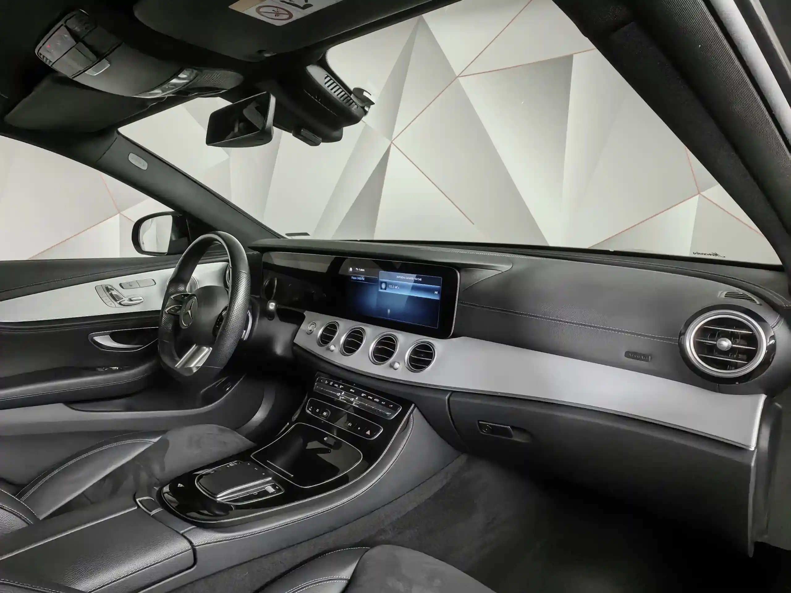 Mercedes-Benz E-Класс 2022