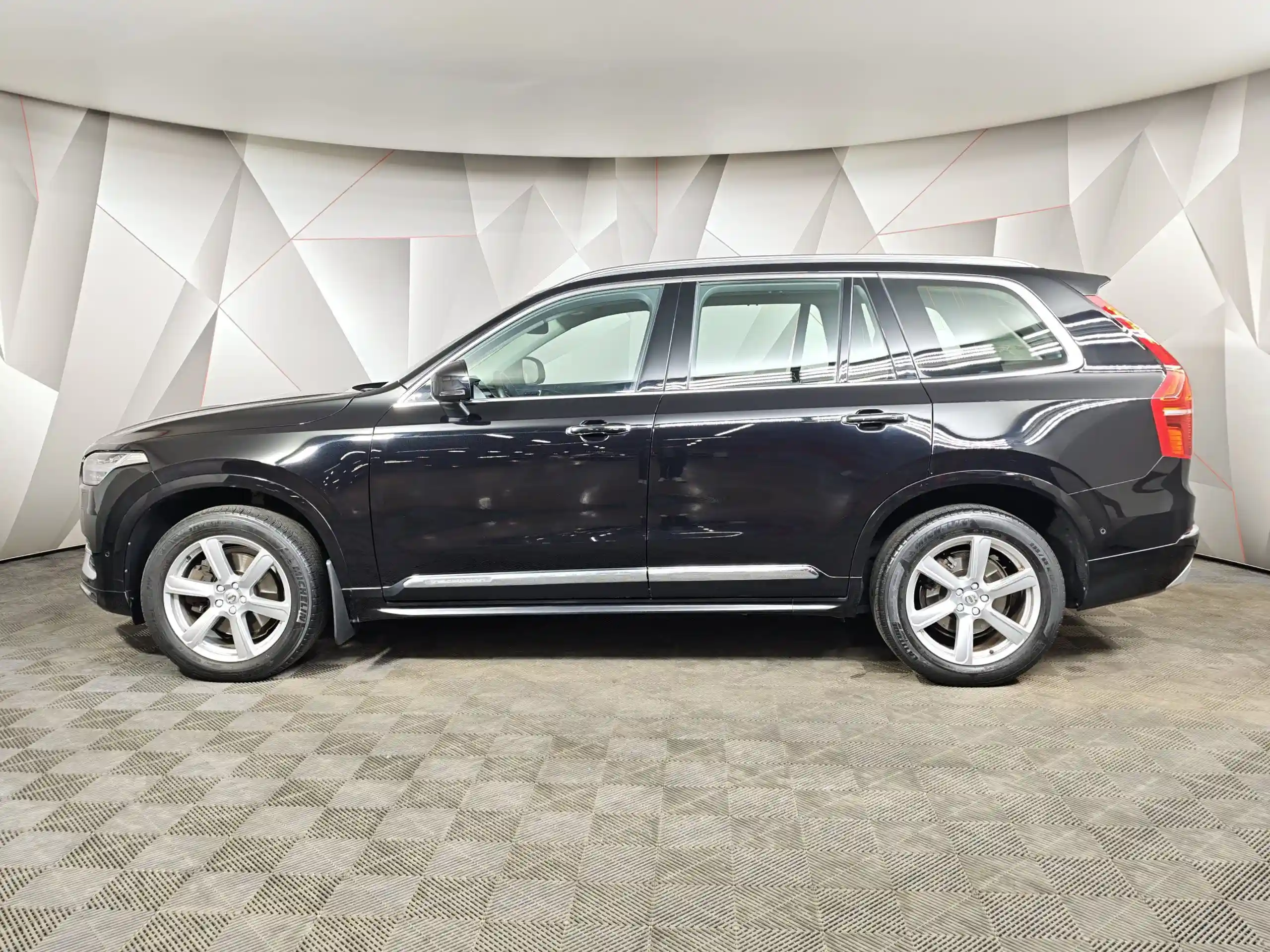 Volvo XC90 2019