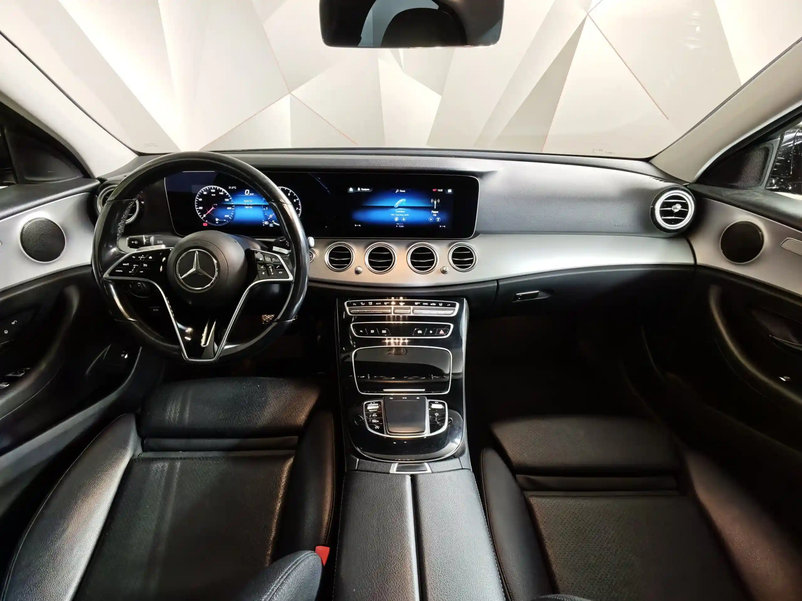 Mercedes-Benz E-Класс 2021