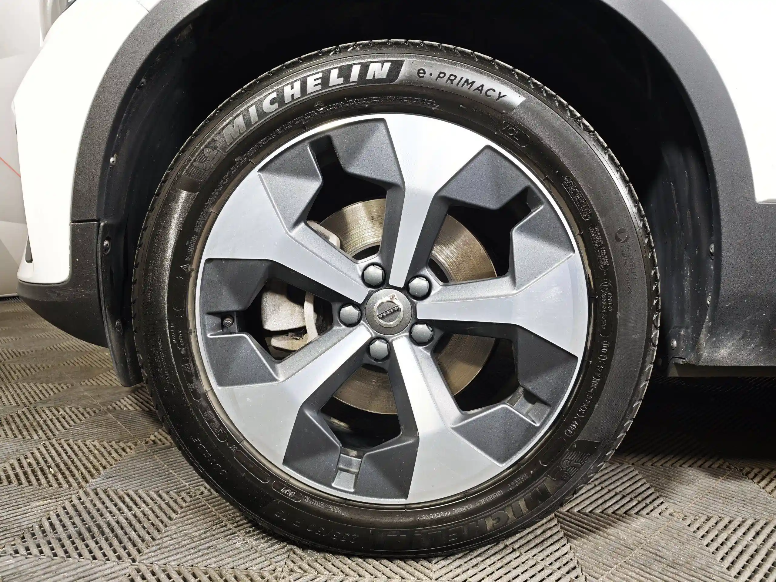 Volvo XC40 2023