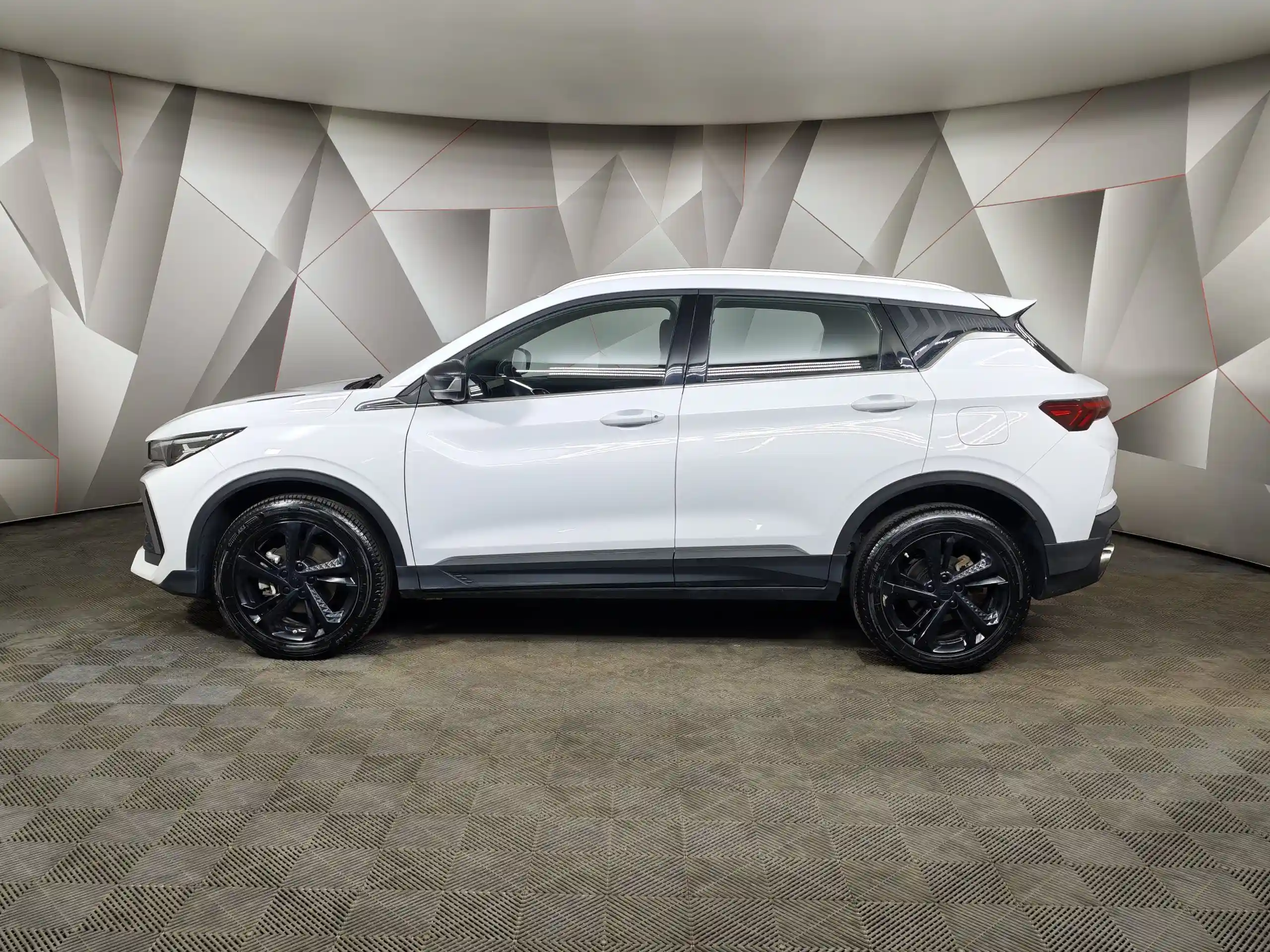 Geely Coolray 2023