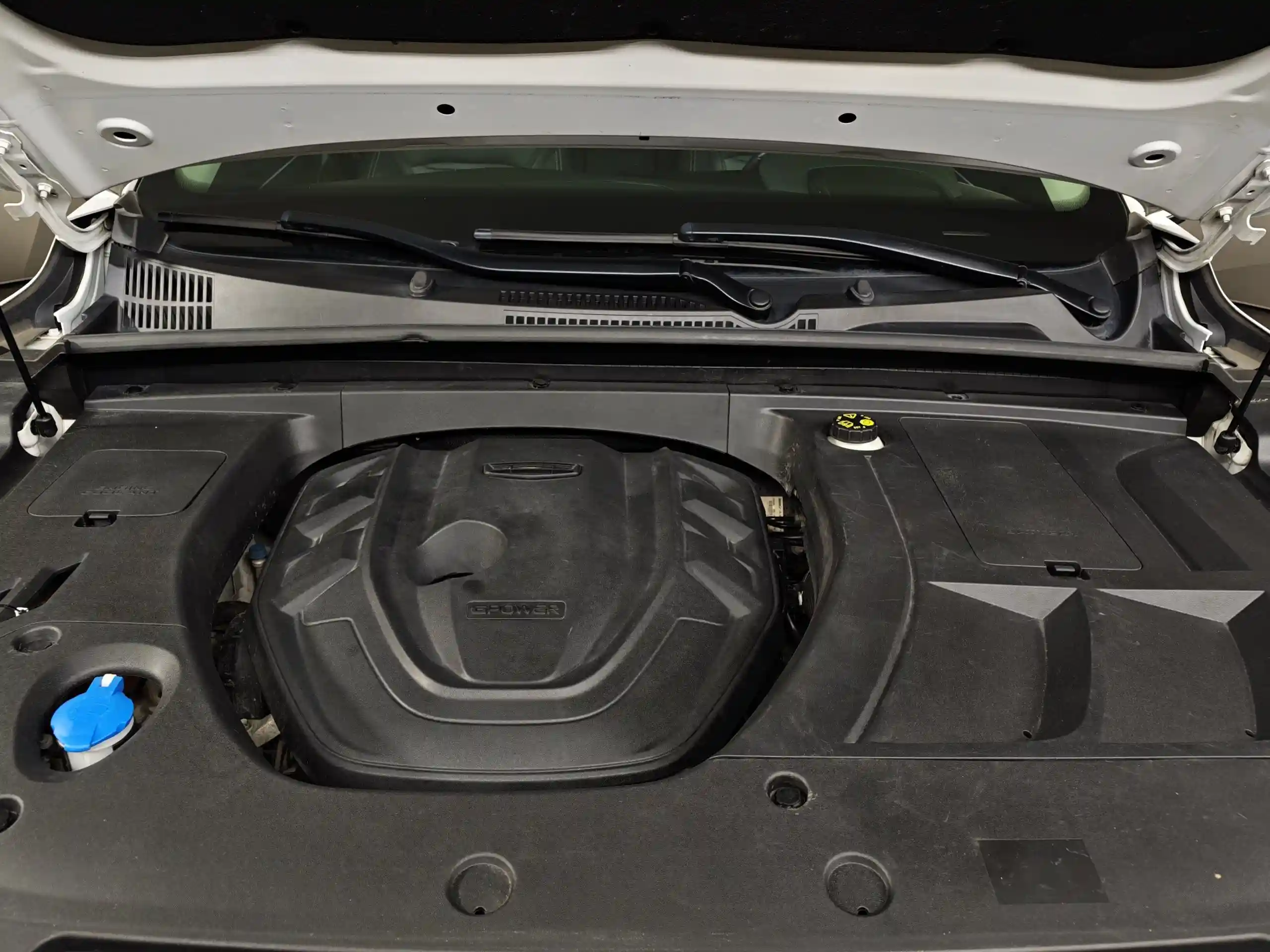 Geely Tugella 2021