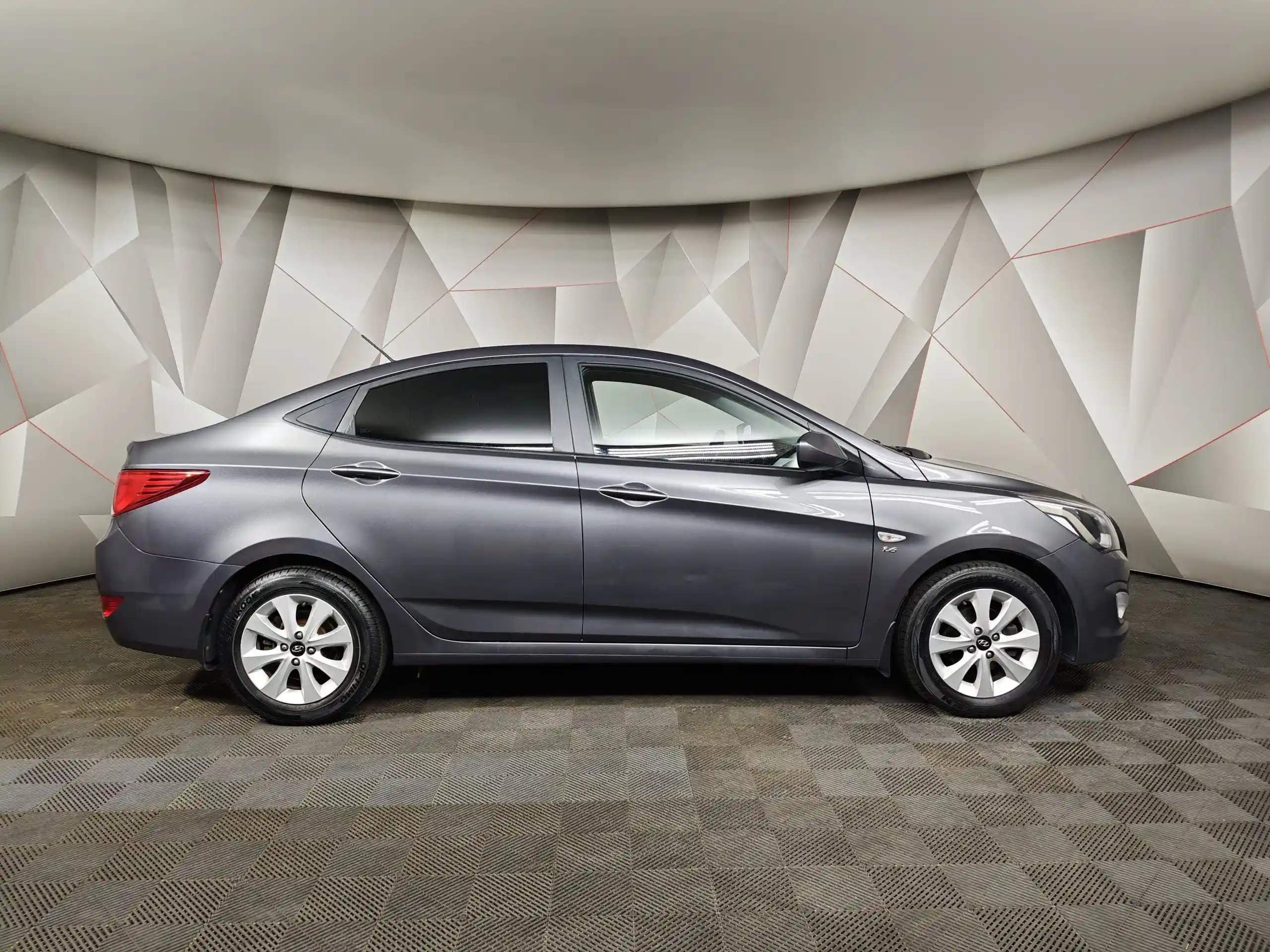 Hyundai Solaris 2016