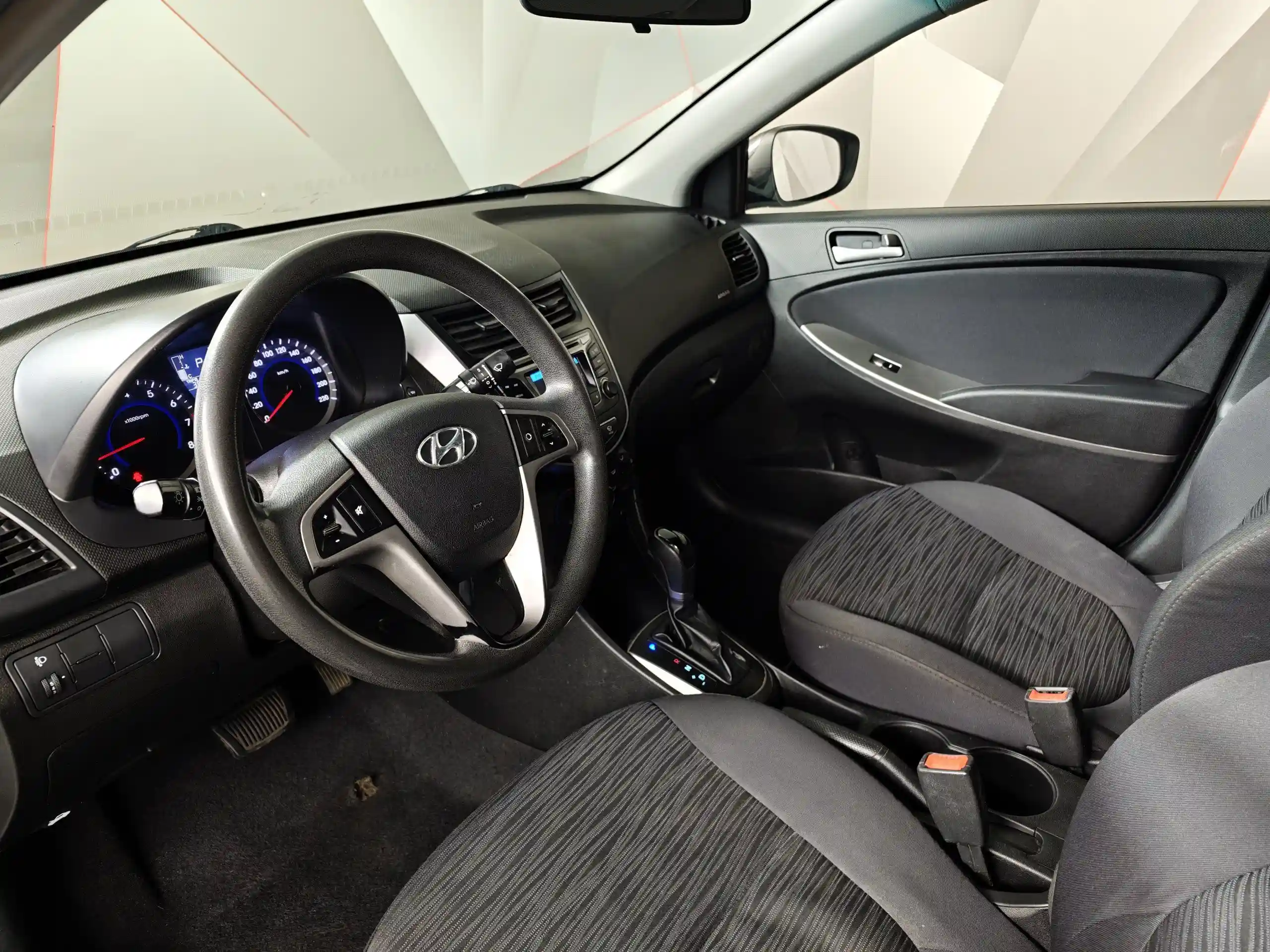 Hyundai Solaris 2016