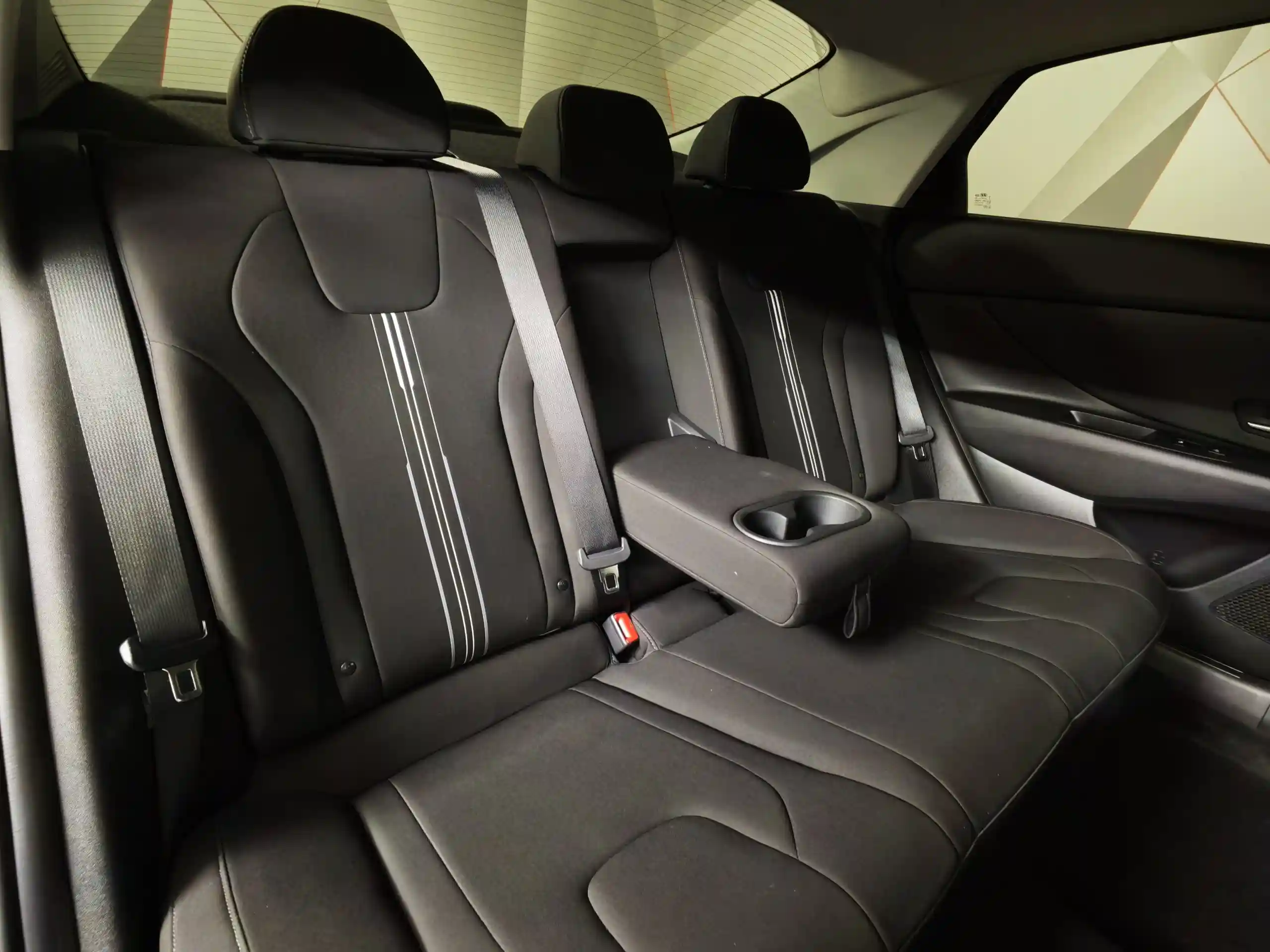 Hyundai Elantra 2022