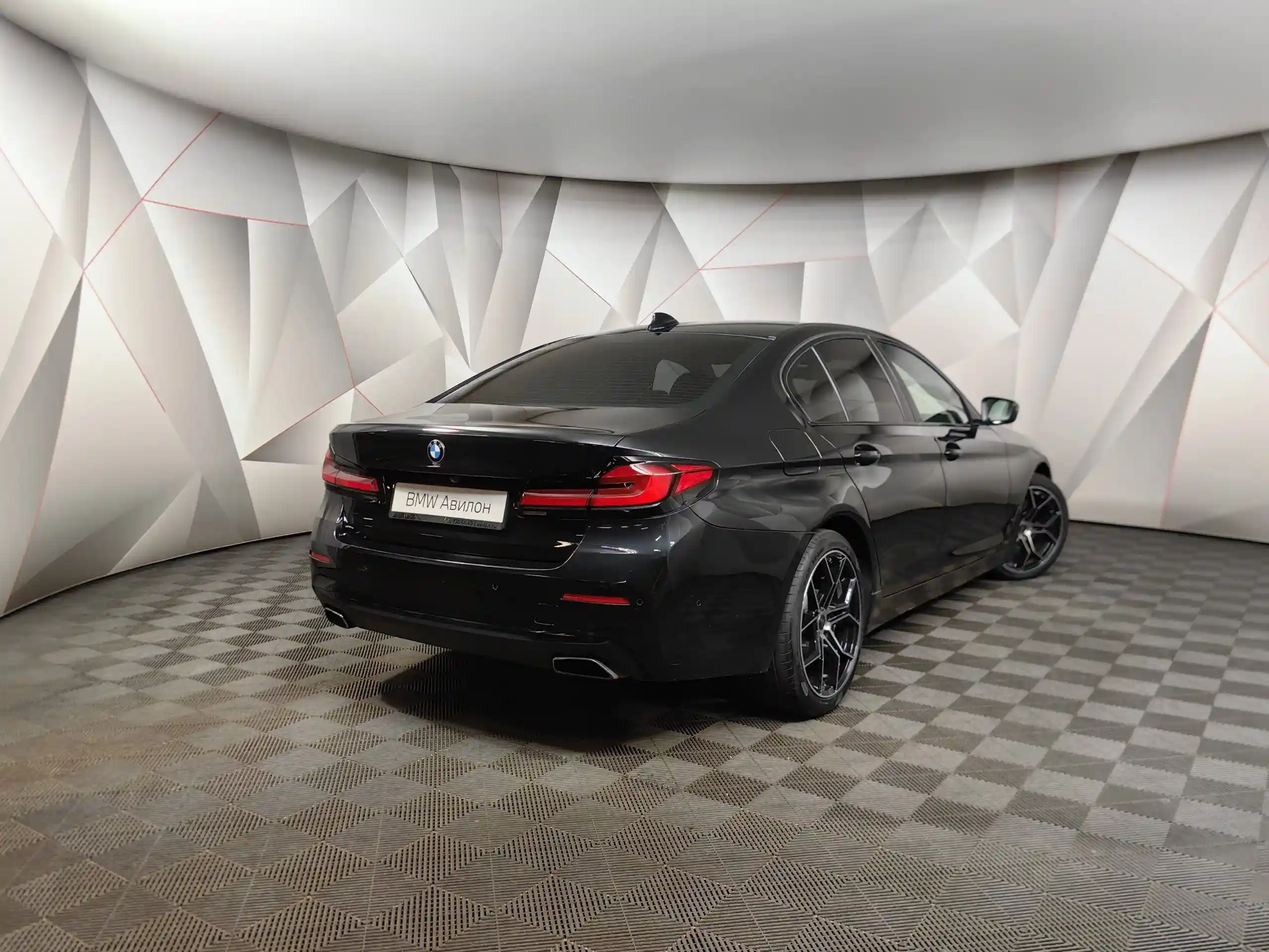 BMW 5 серия 2021