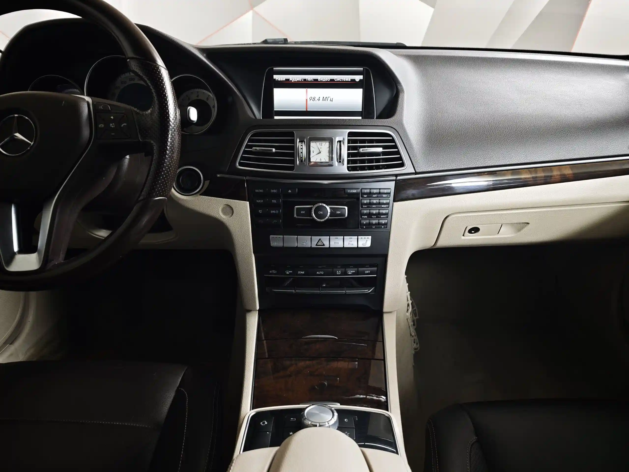 Mercedes-Benz E-Класс 2014