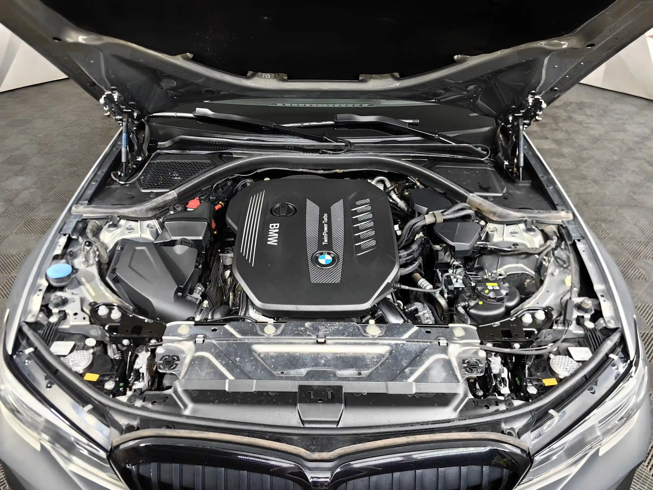 BMW 3 серия 2021