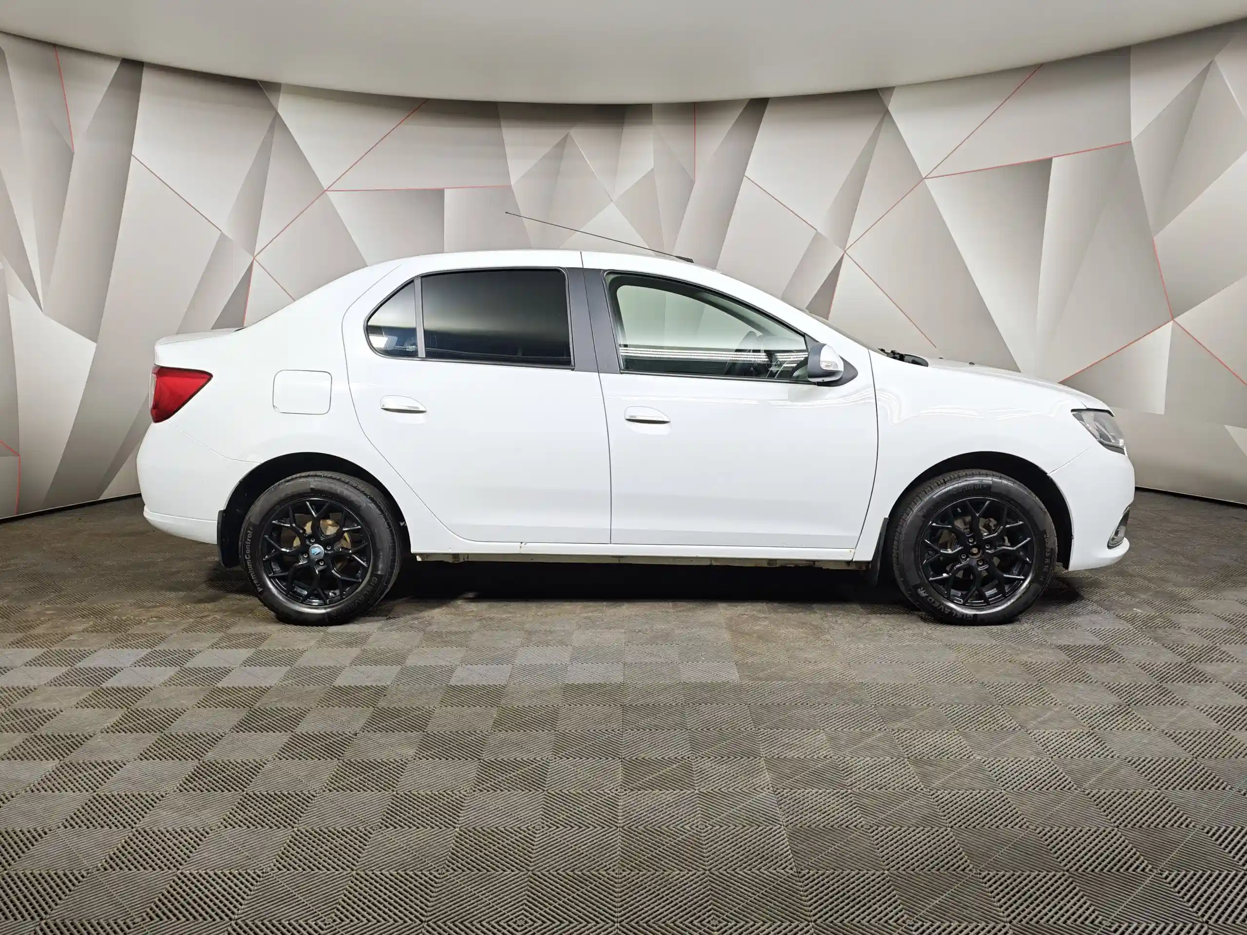 Renault Logan 2017