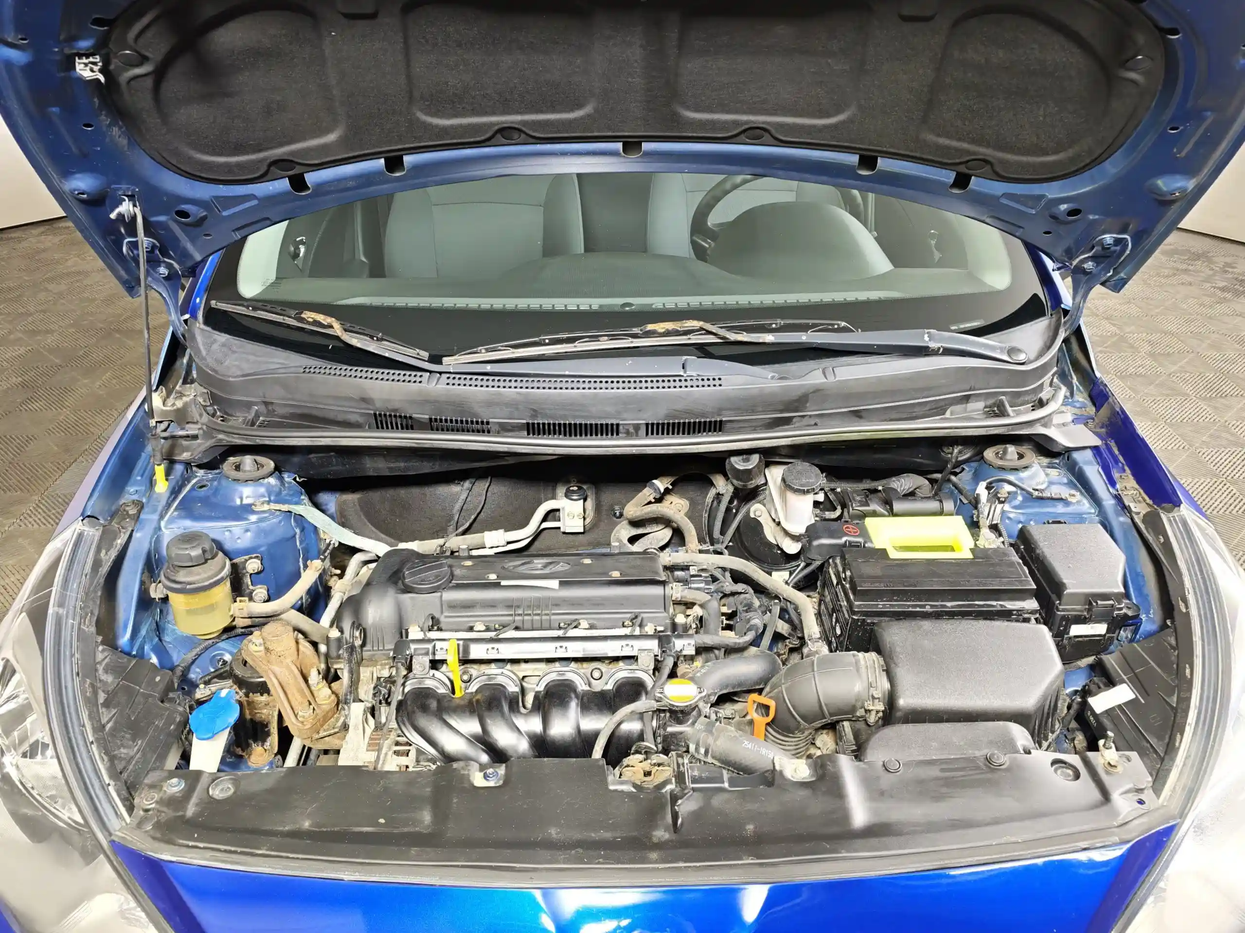 Hyundai Solaris 2012