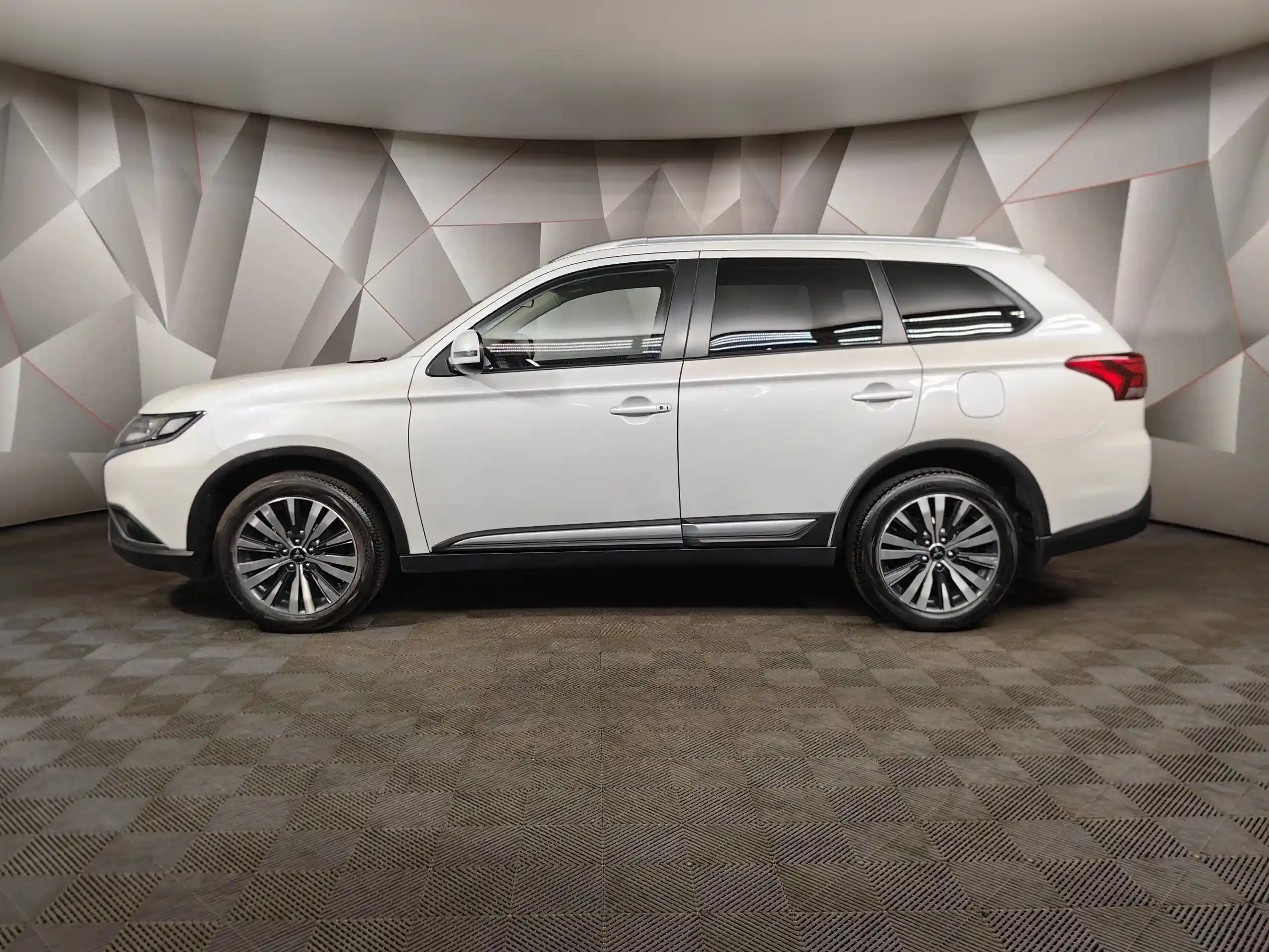 Mitsubishi Outlander 2021