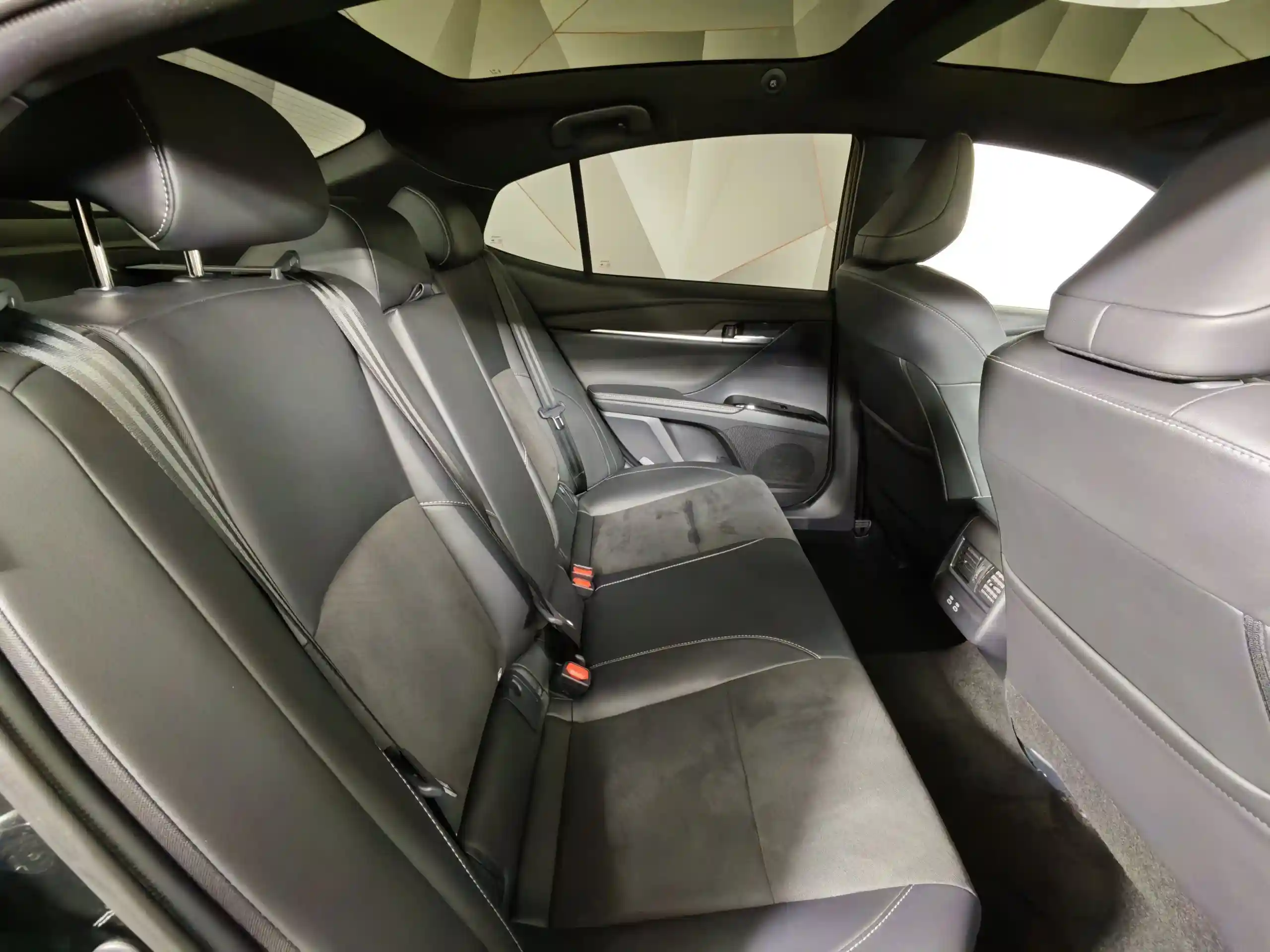 Toyota Camry 2024