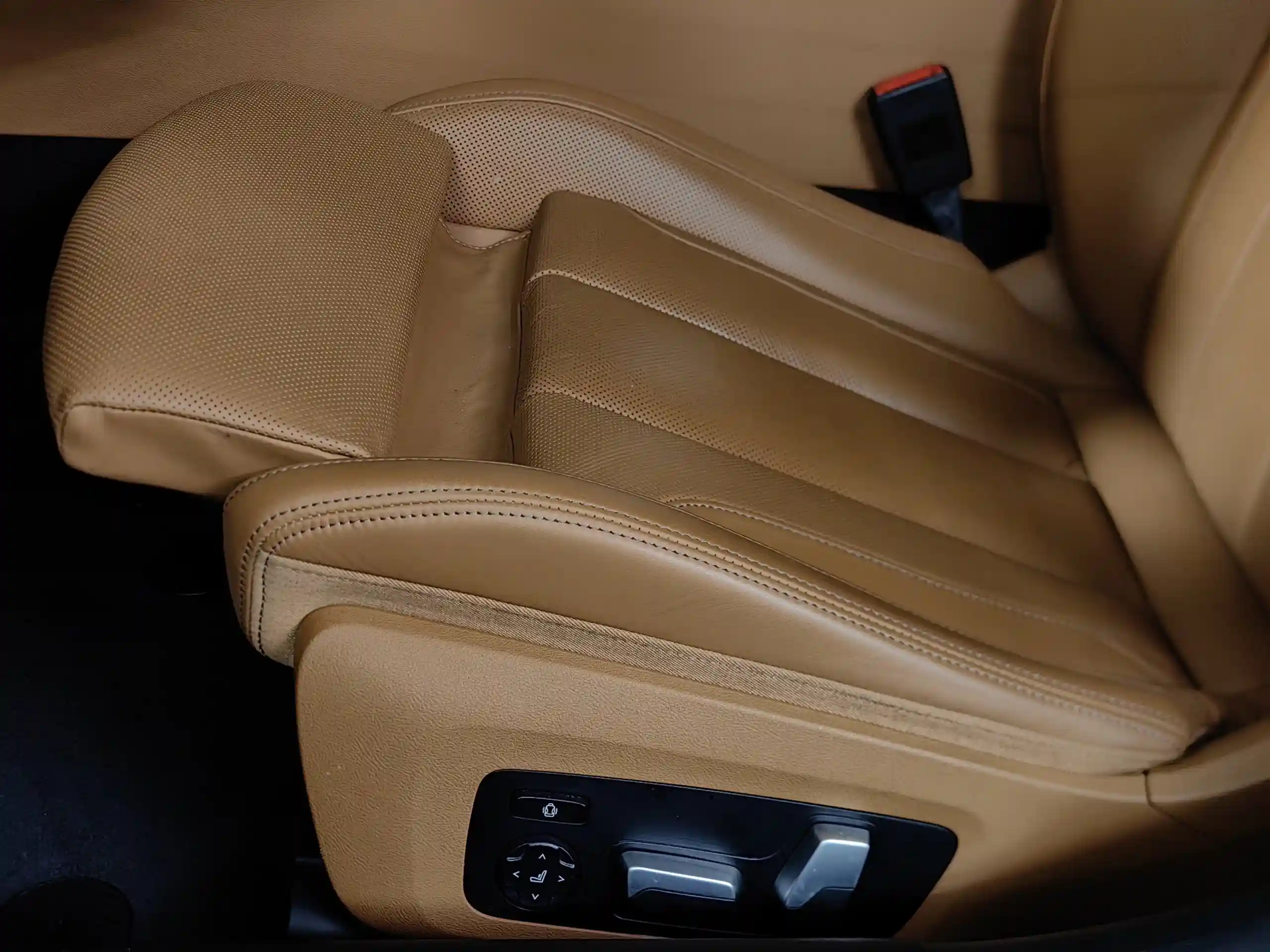 BMW 8 серия 2021