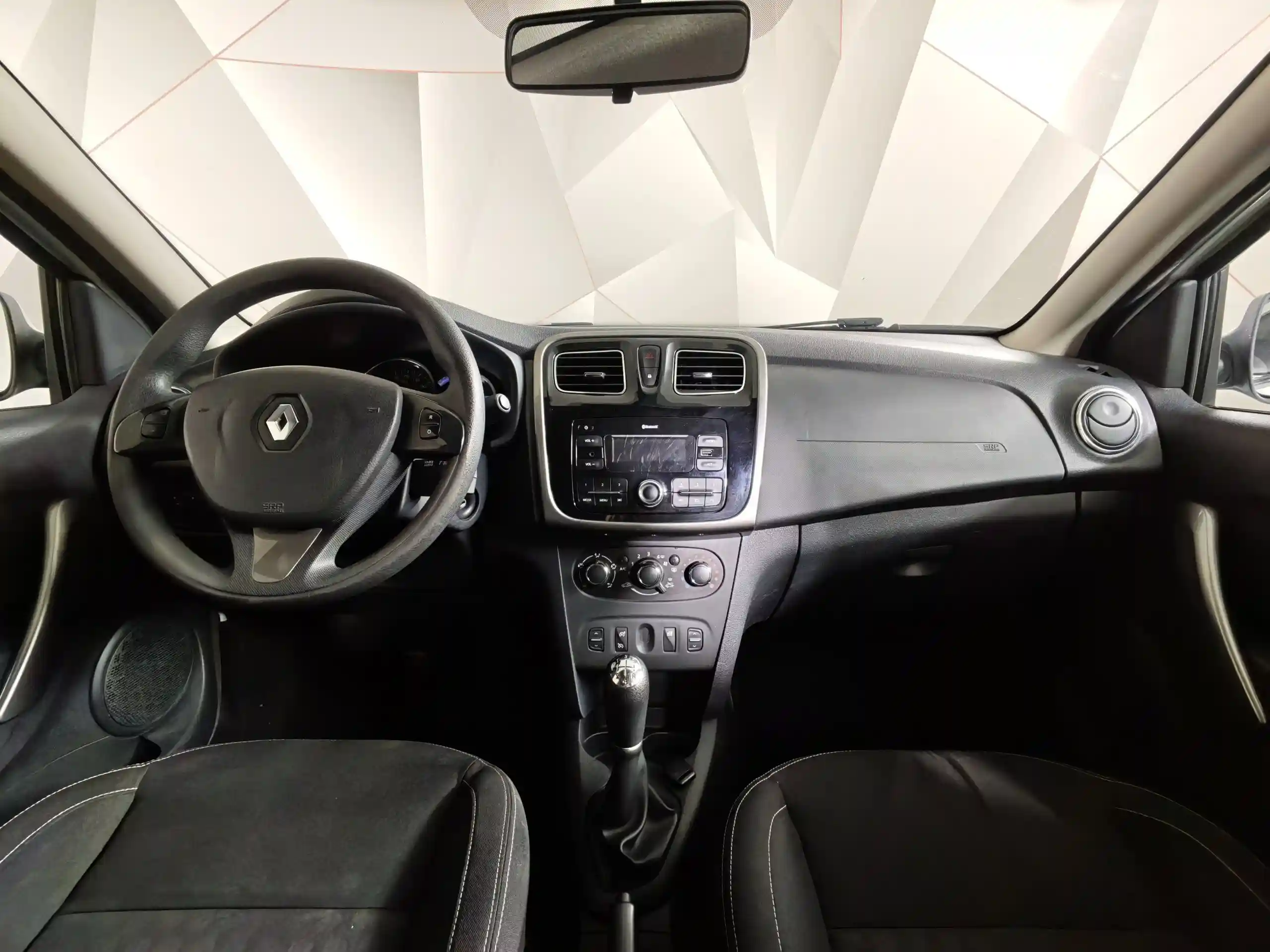 Renault Logan 2017