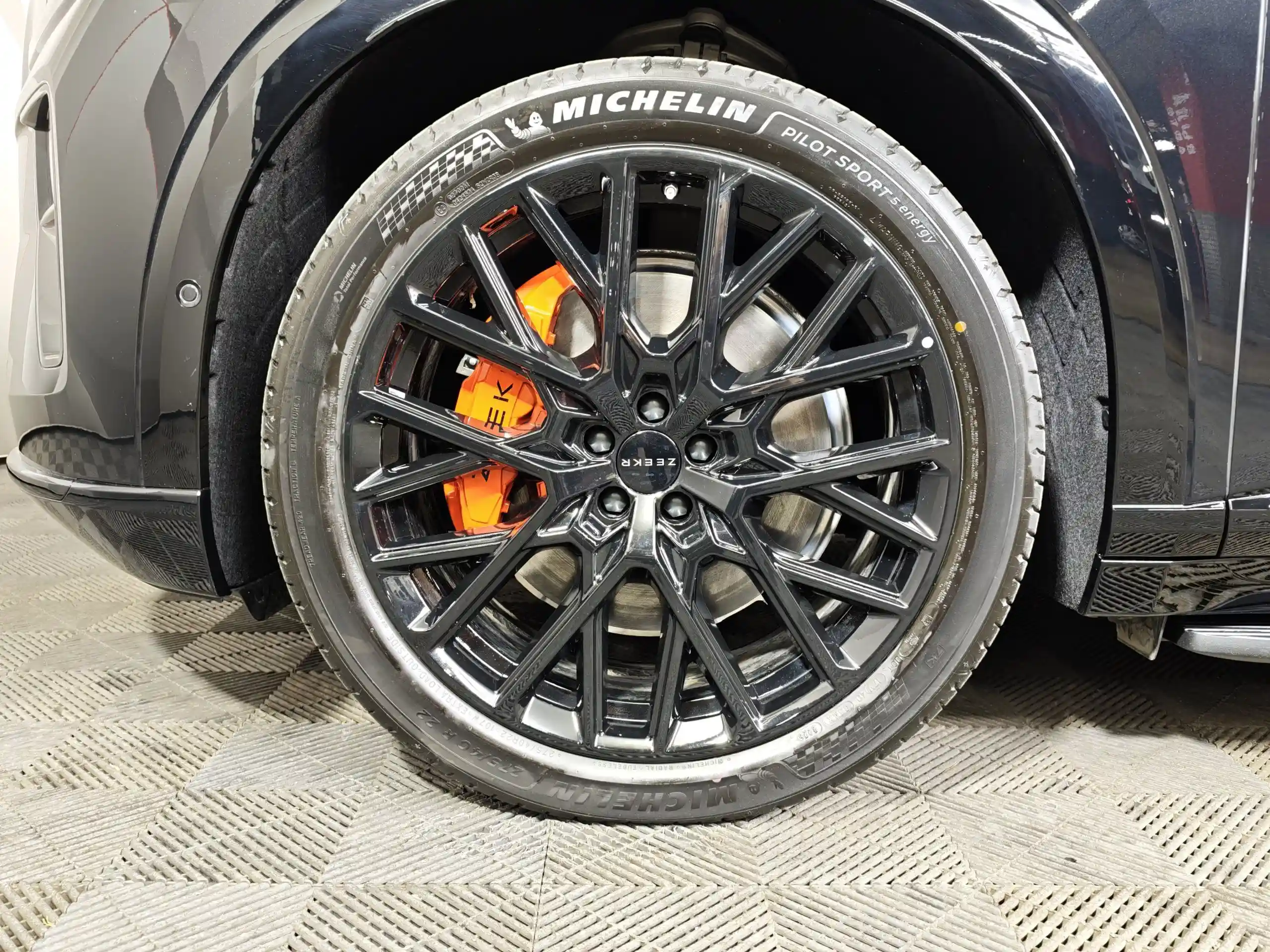 Zeekr 8X 2026