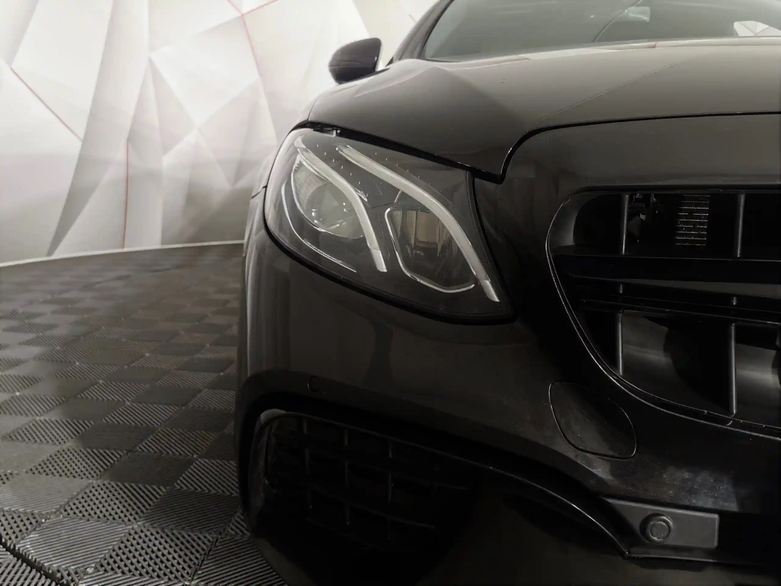 Mercedes-Benz E-Класс 2019