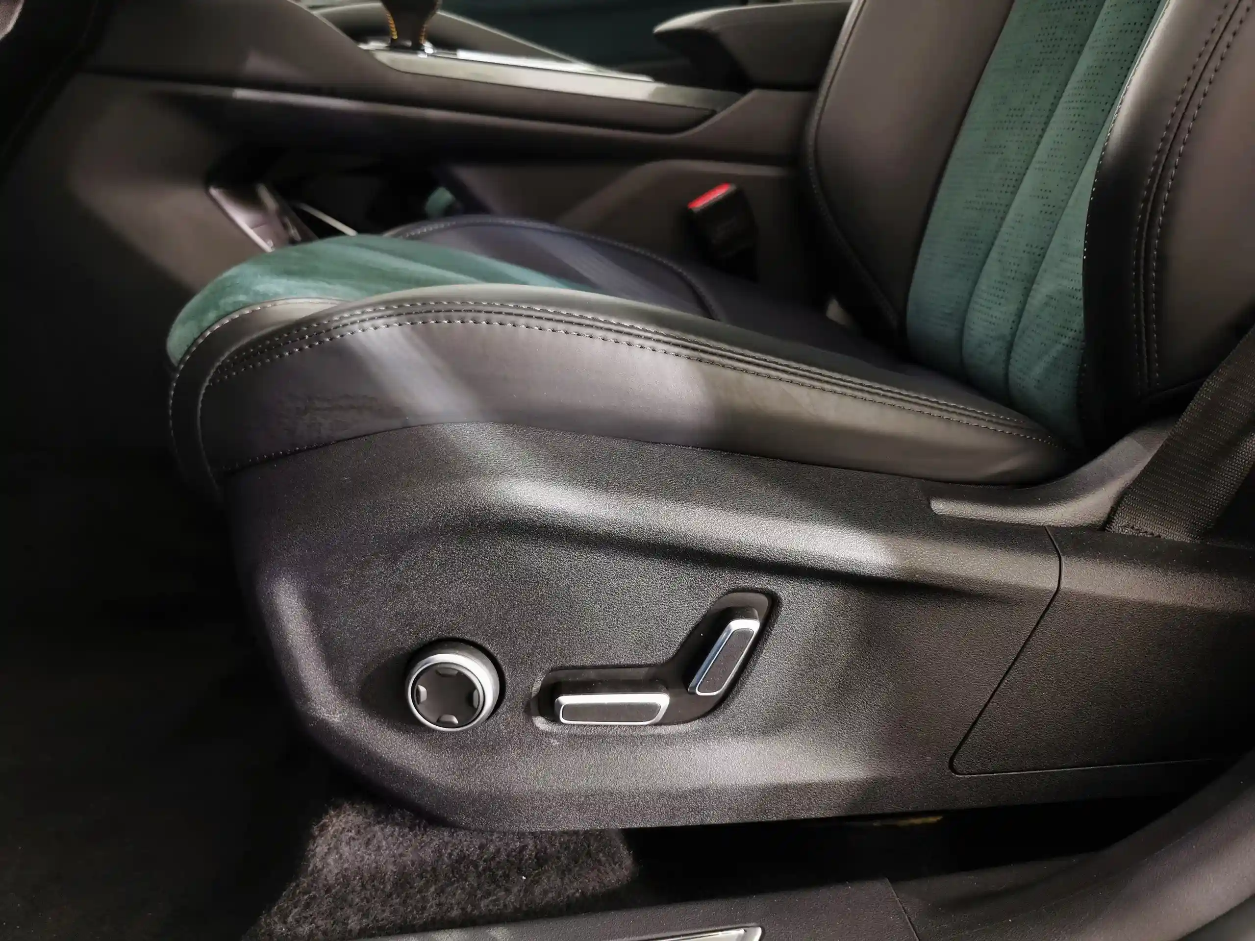 Geely Monjaro 2024