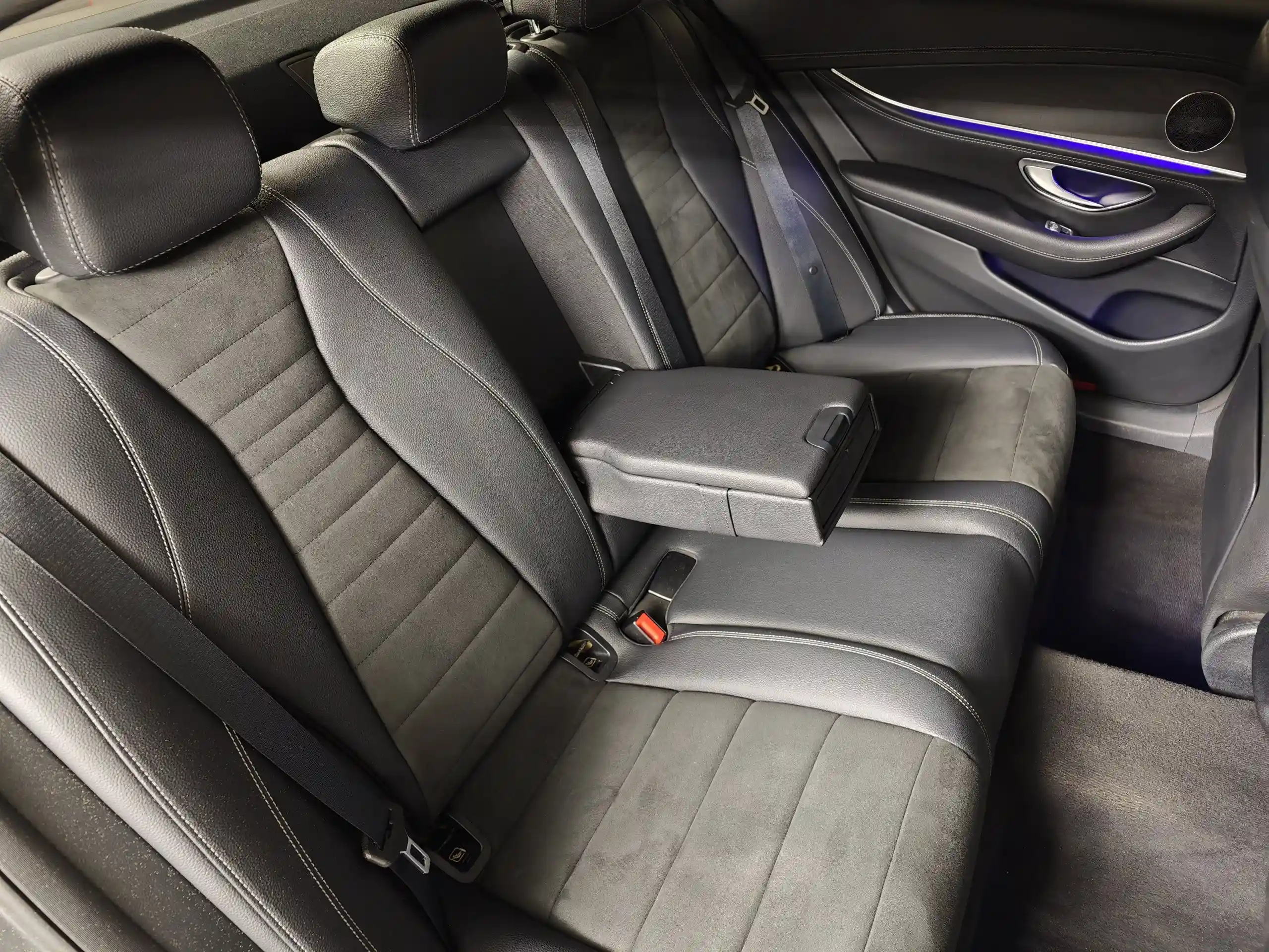 Mercedes-Benz E-Класс 2021