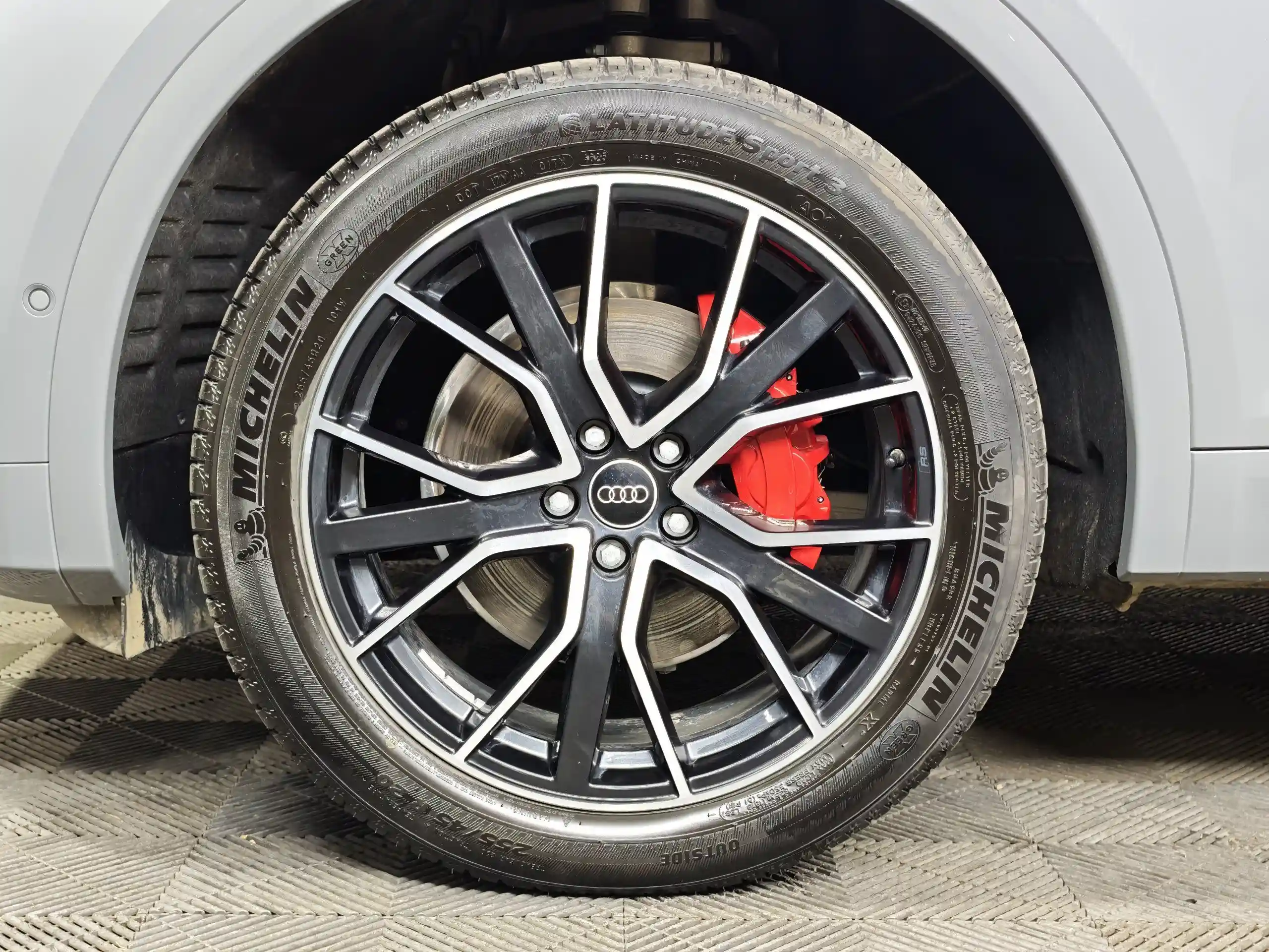 Audi Q5 2025