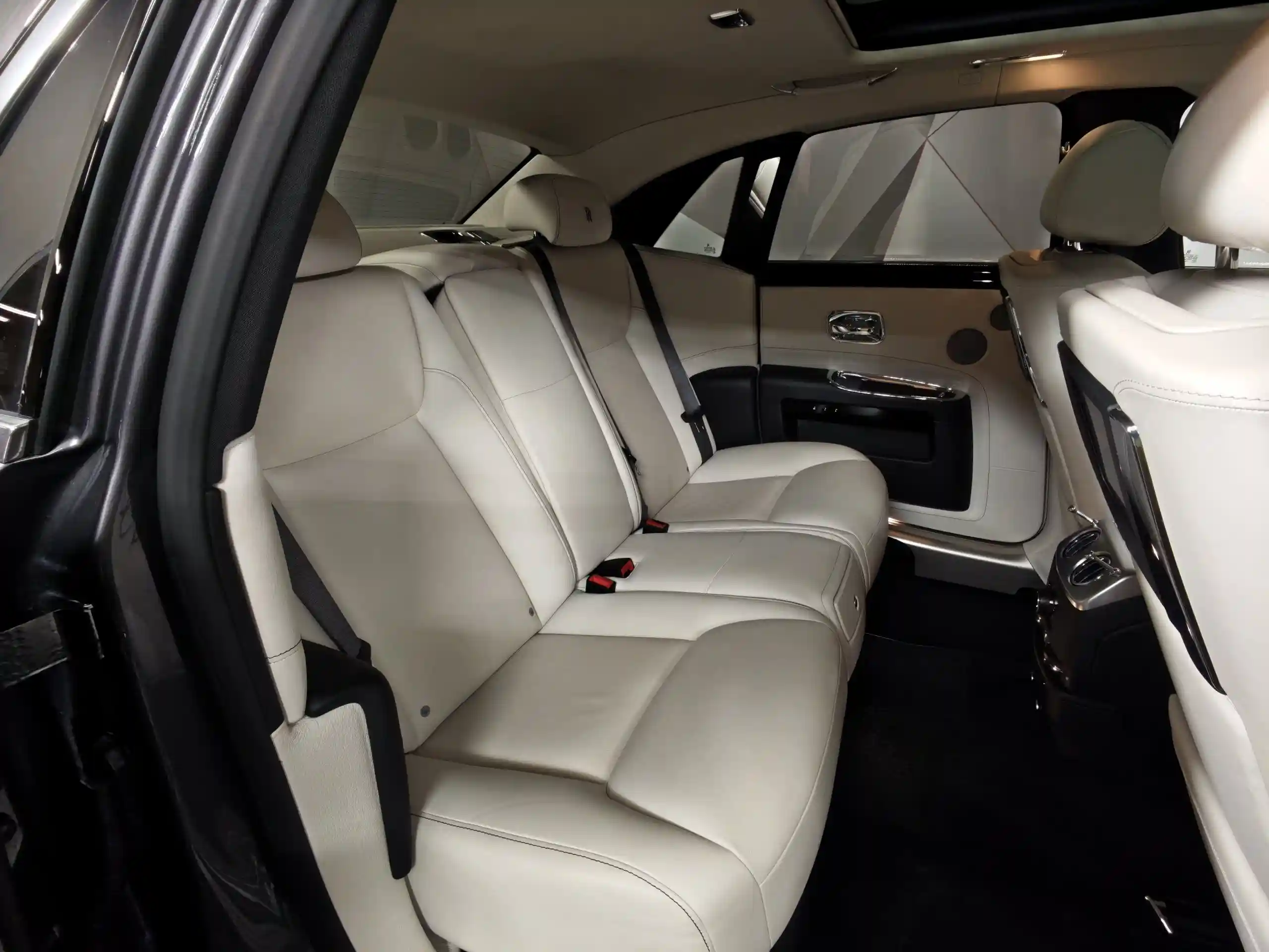 Rolls-Royce Ghost 2015