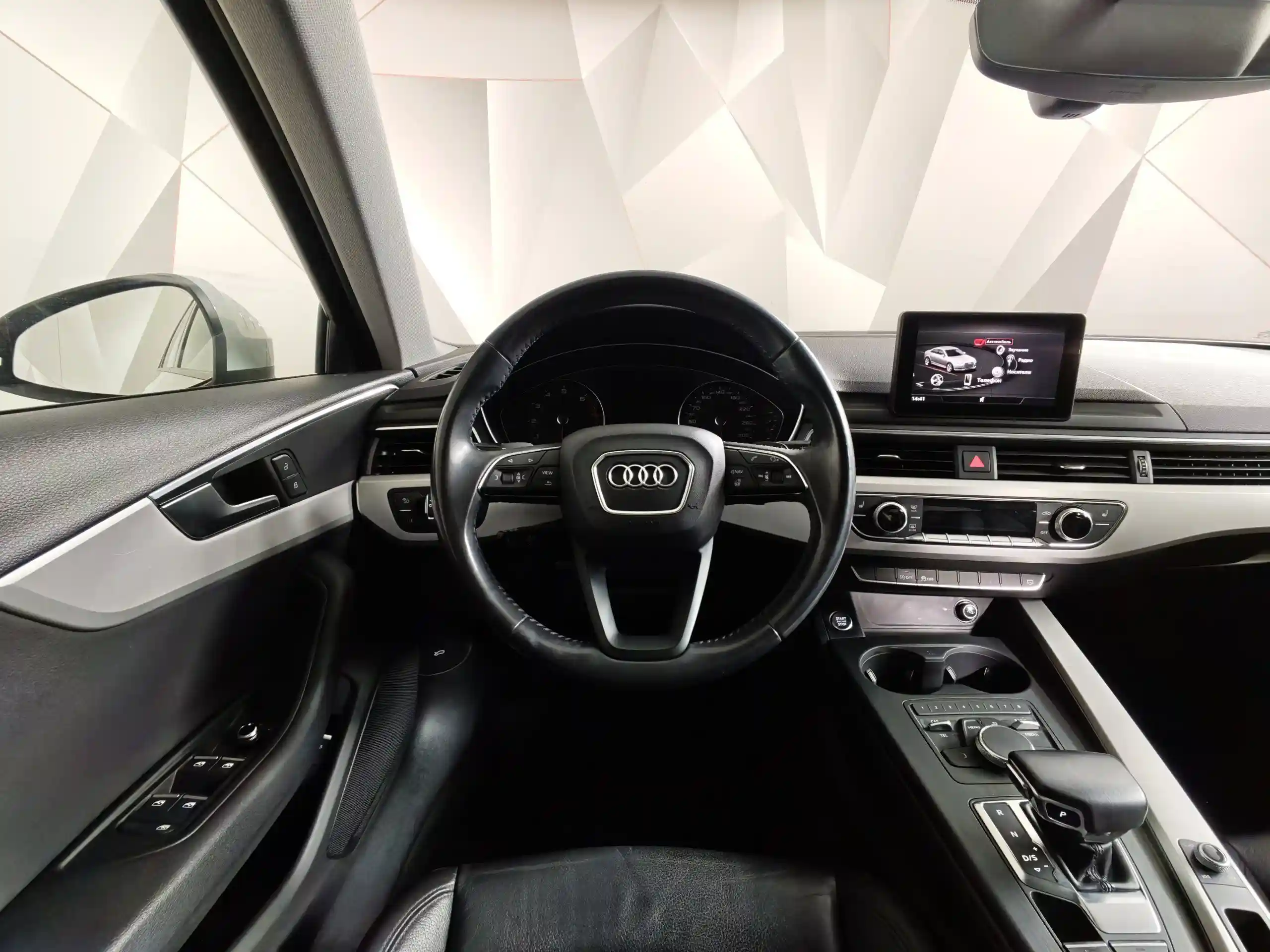 Audi A4 2019