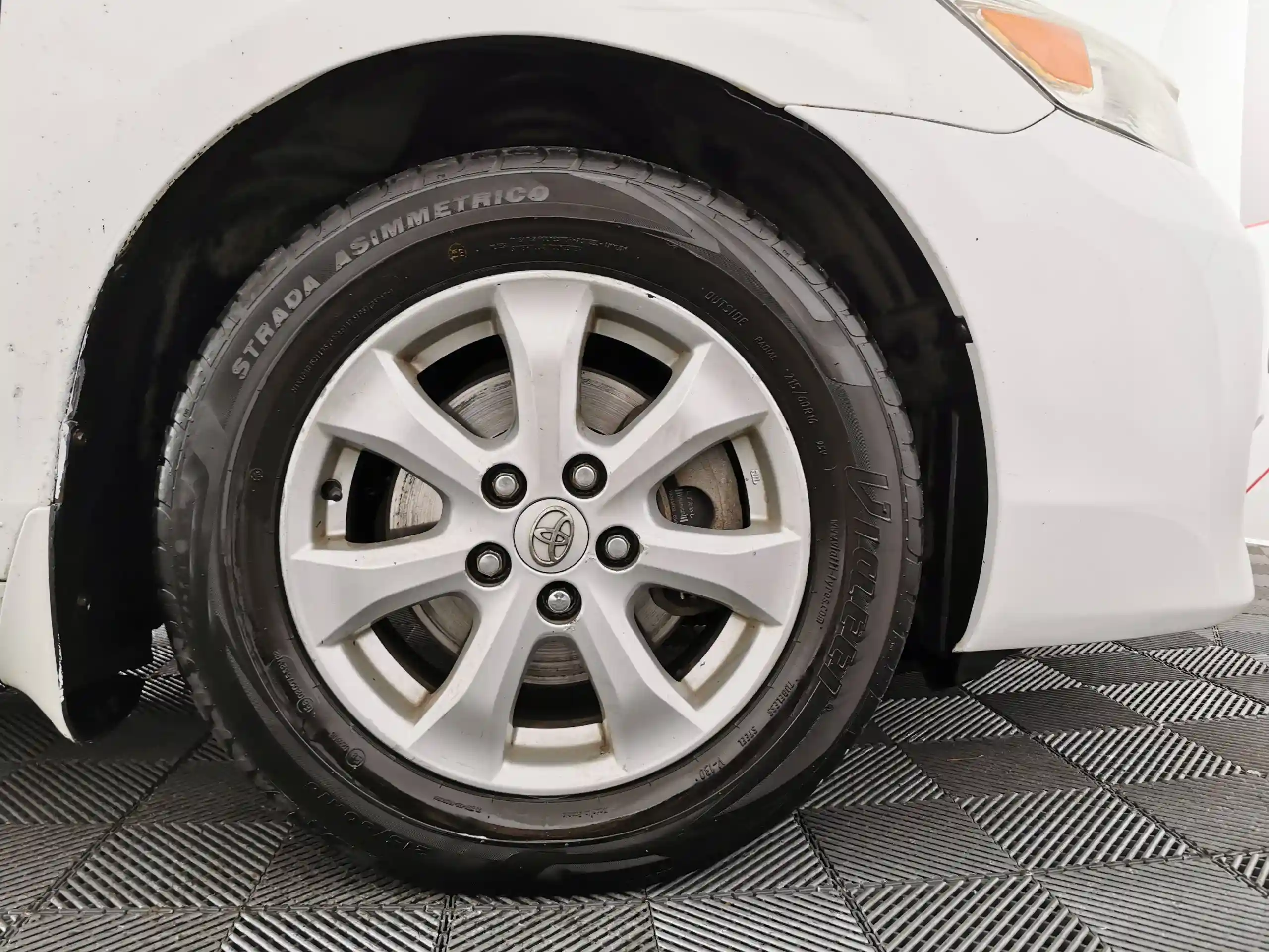 Toyota Camry 2011