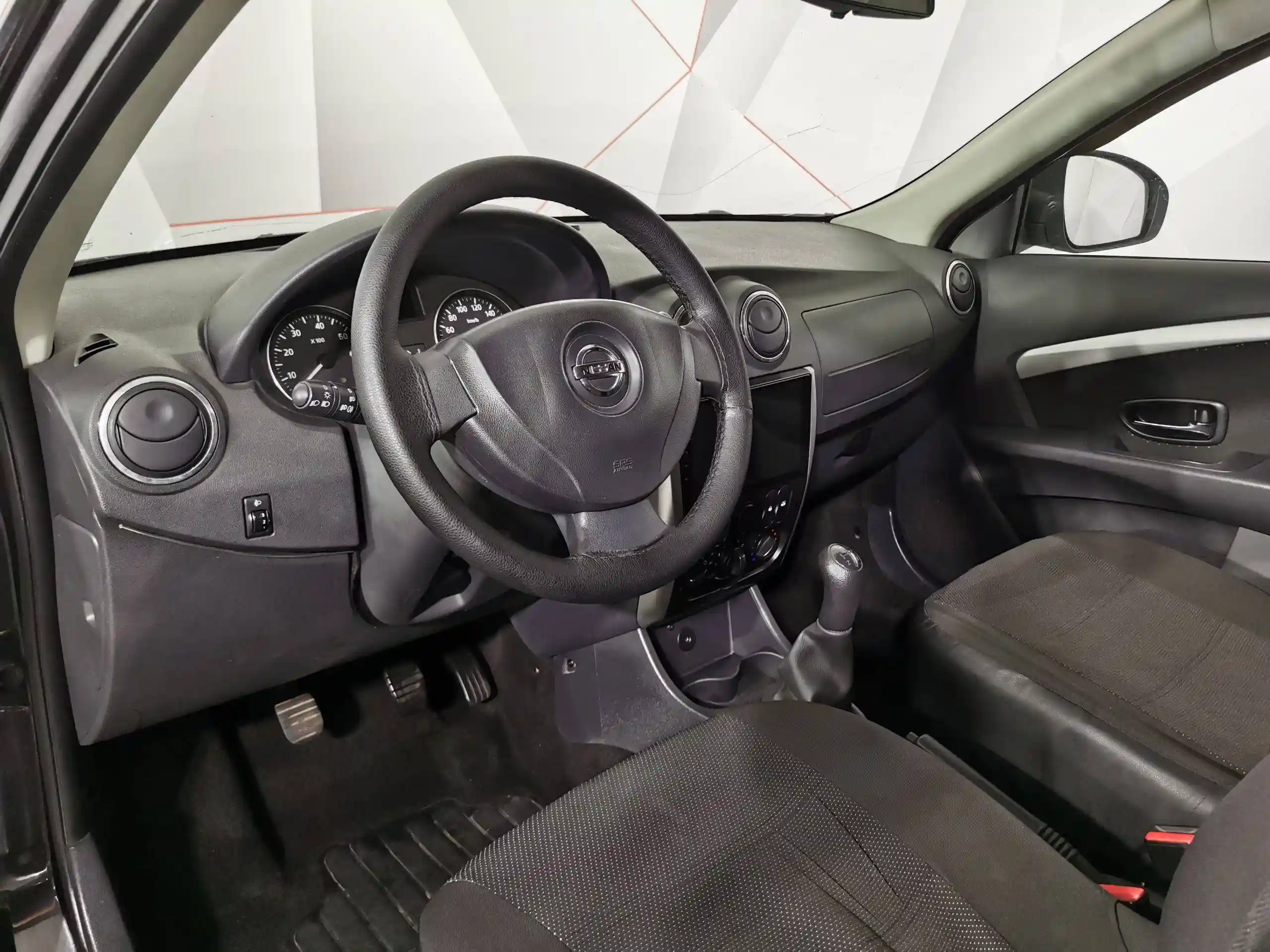 Nissan Almera 2014