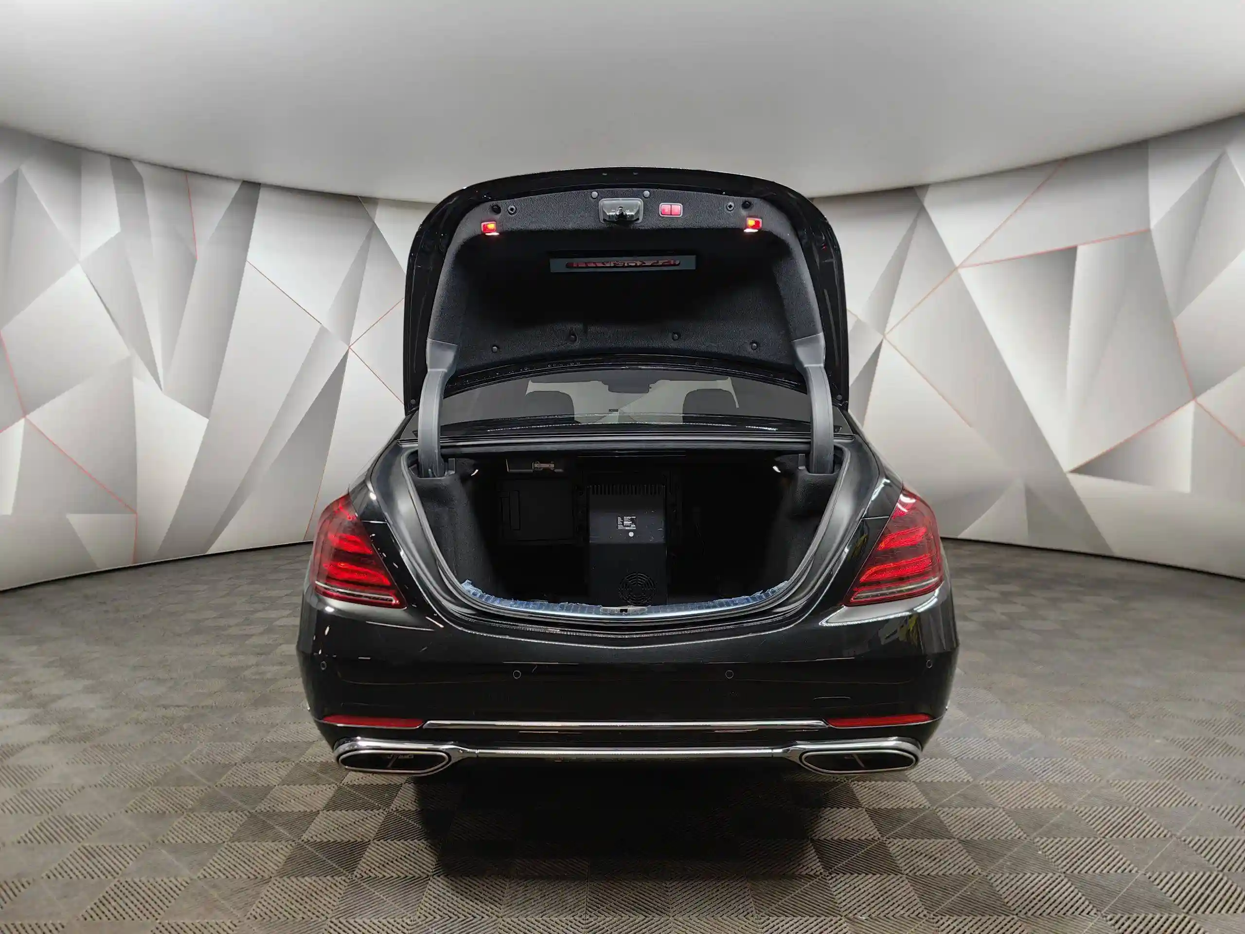 Mercedes-Benz S-Класс 2019
