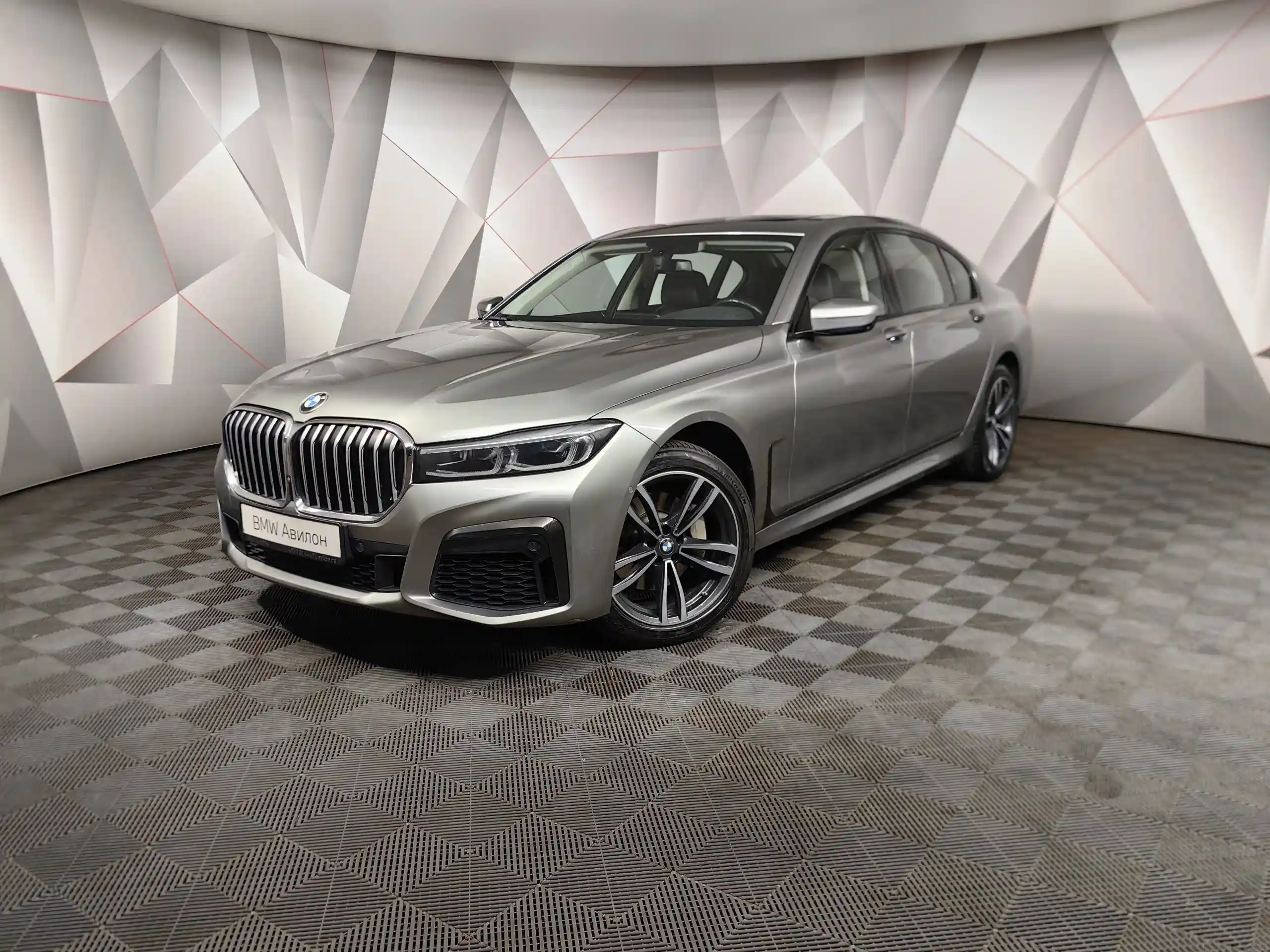 BMW 7 серия 2021
