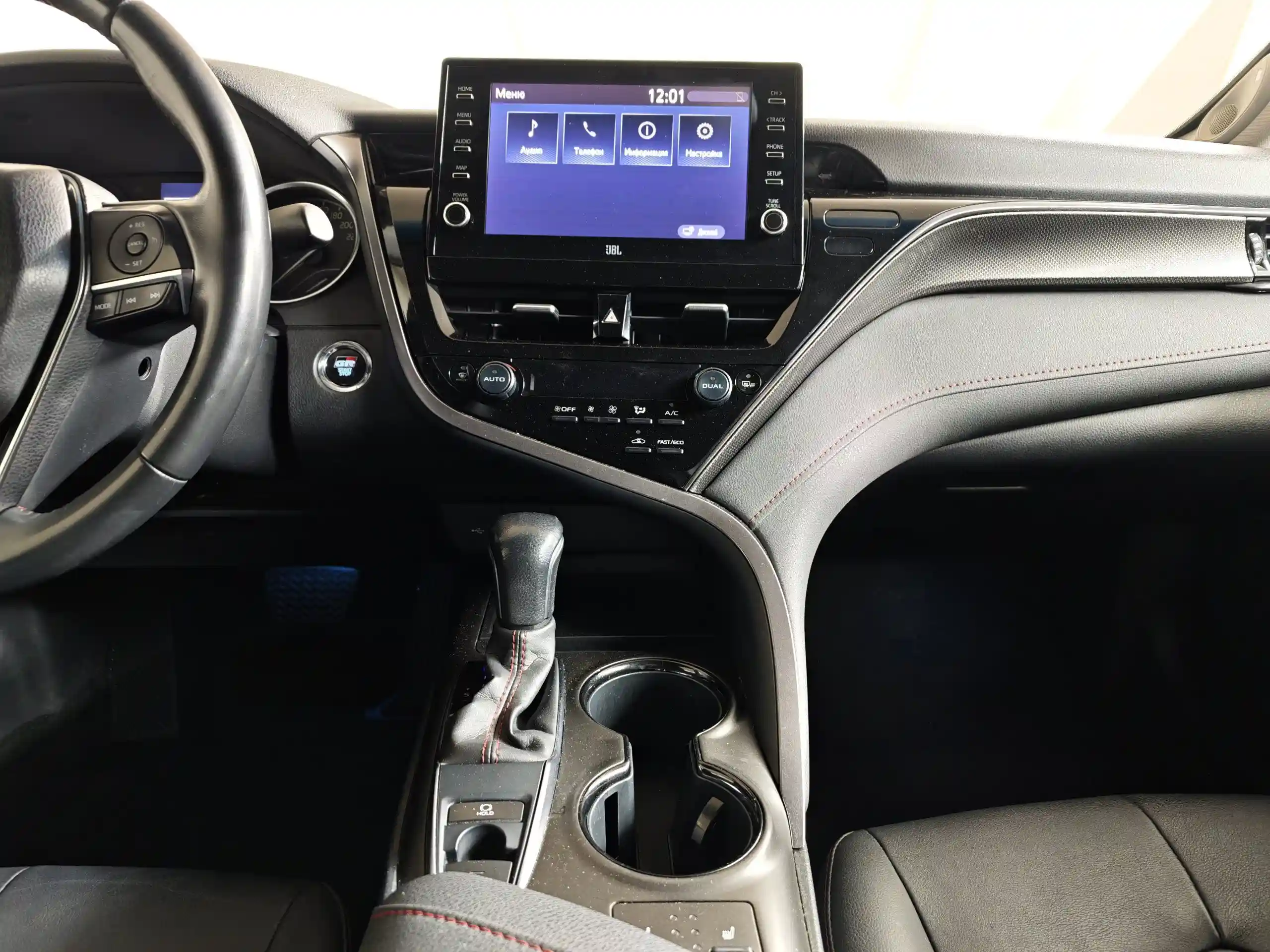 Toyota Camry 2022