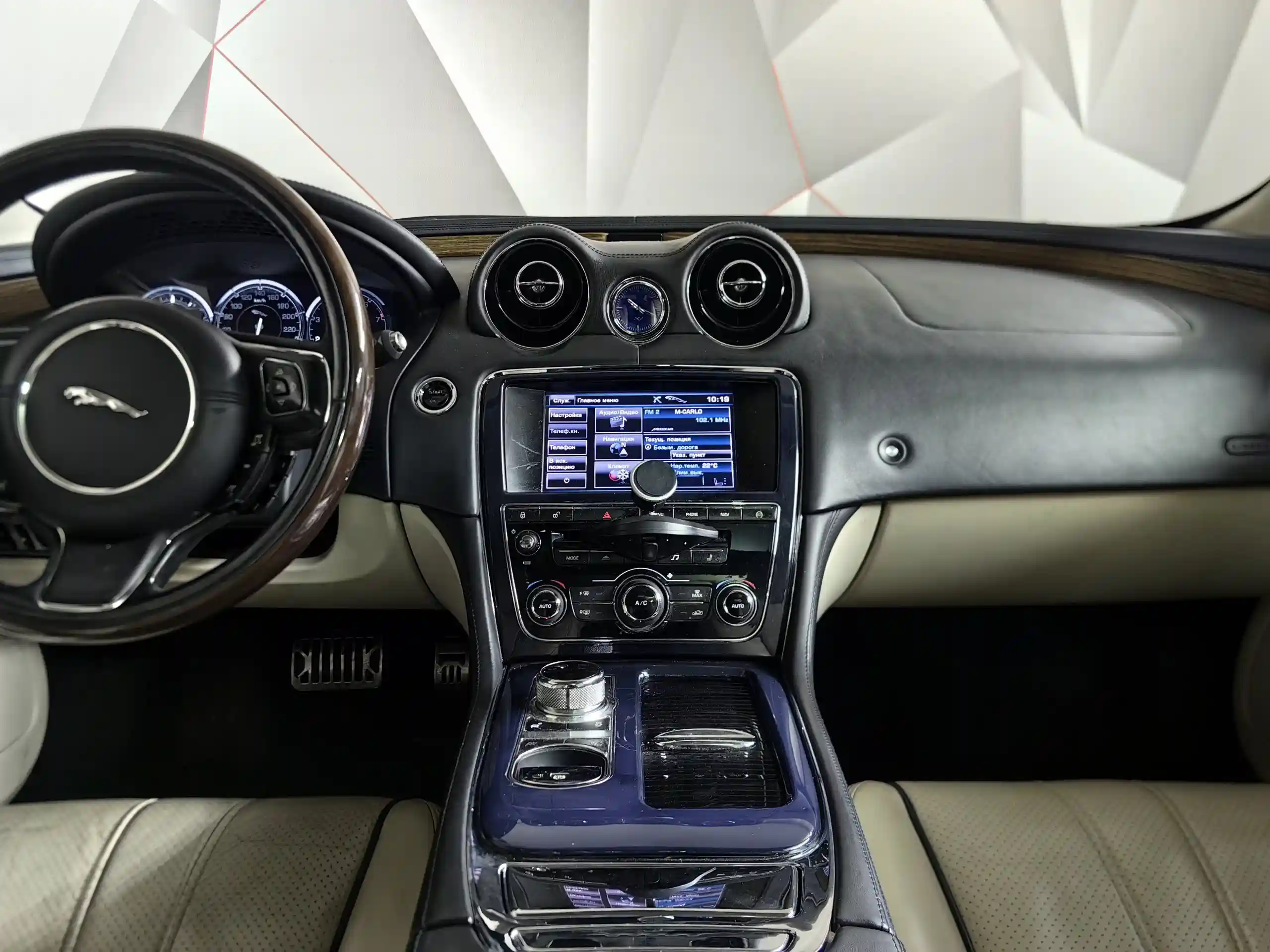 Jaguar XJ 2013