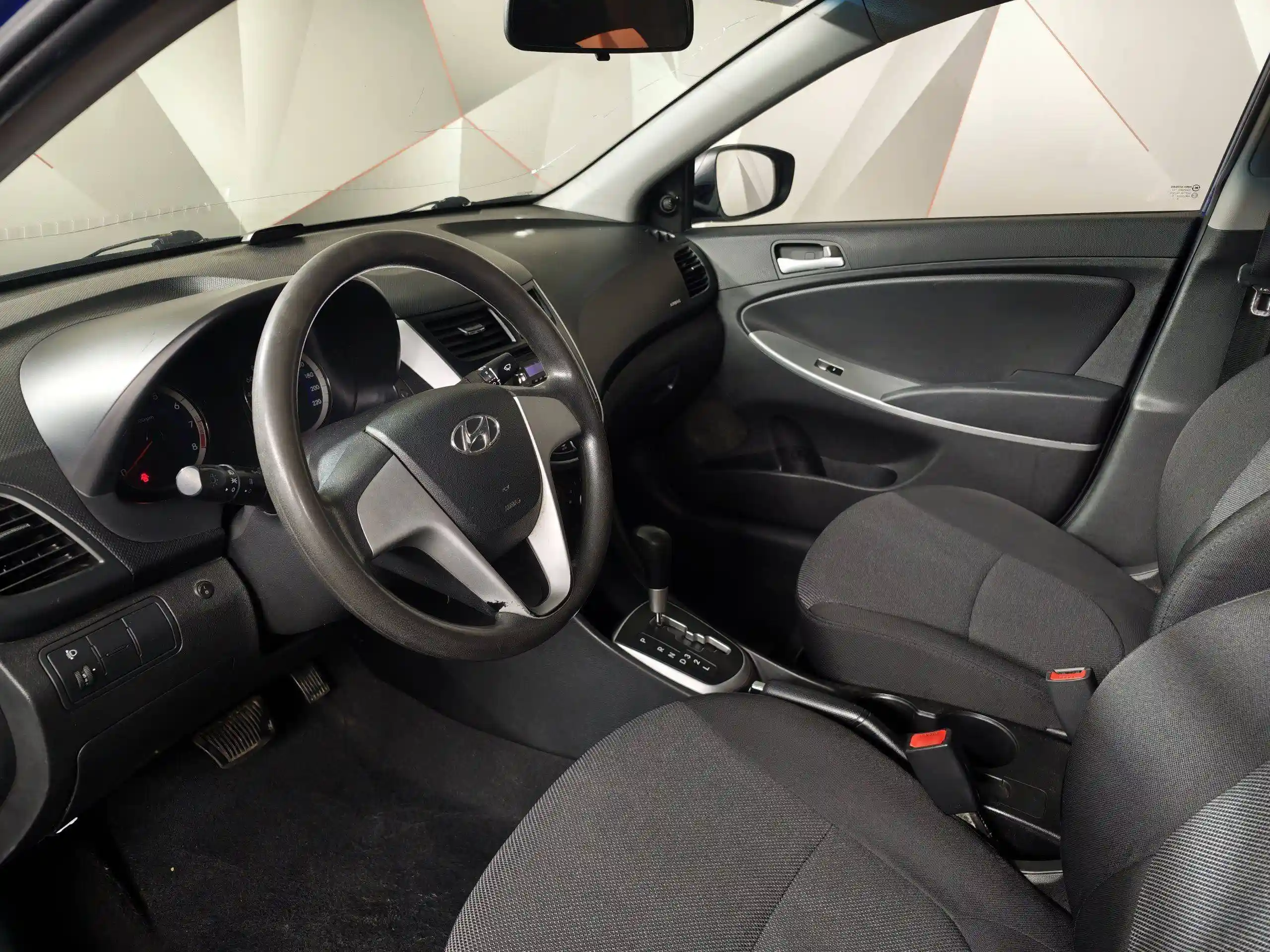 Hyundai Solaris 2013
