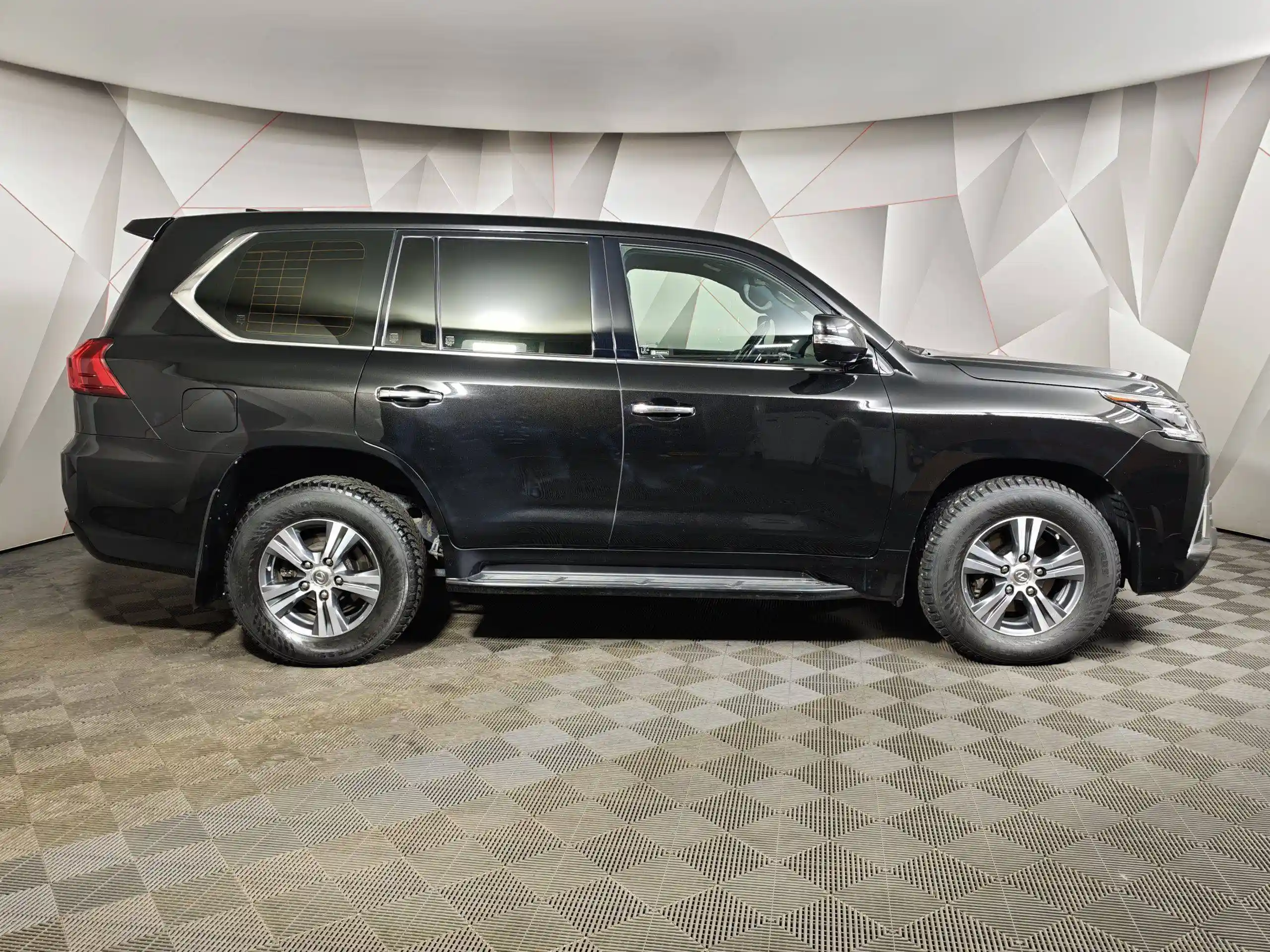 Lexus LX 2020